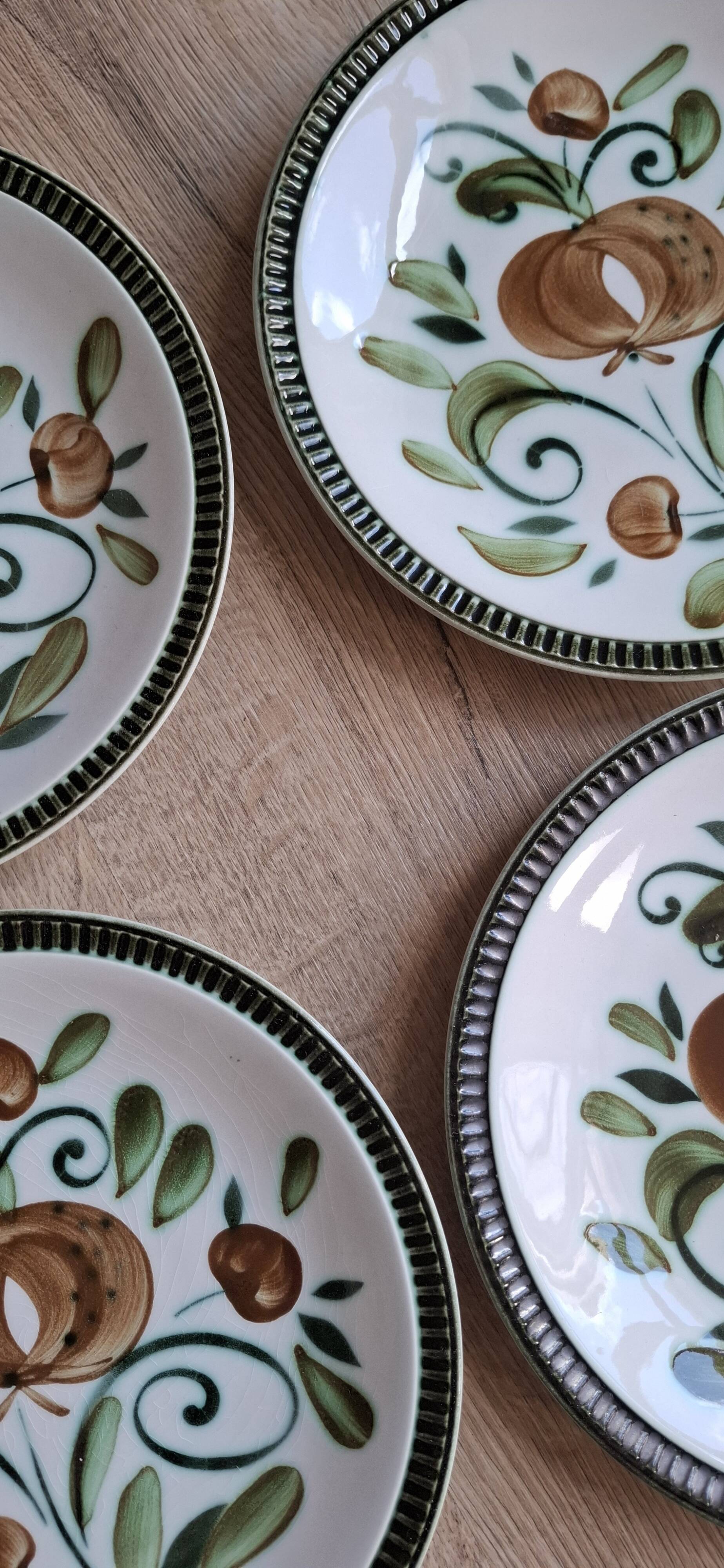 Set of 4 Argenteuil Boch plates 1966