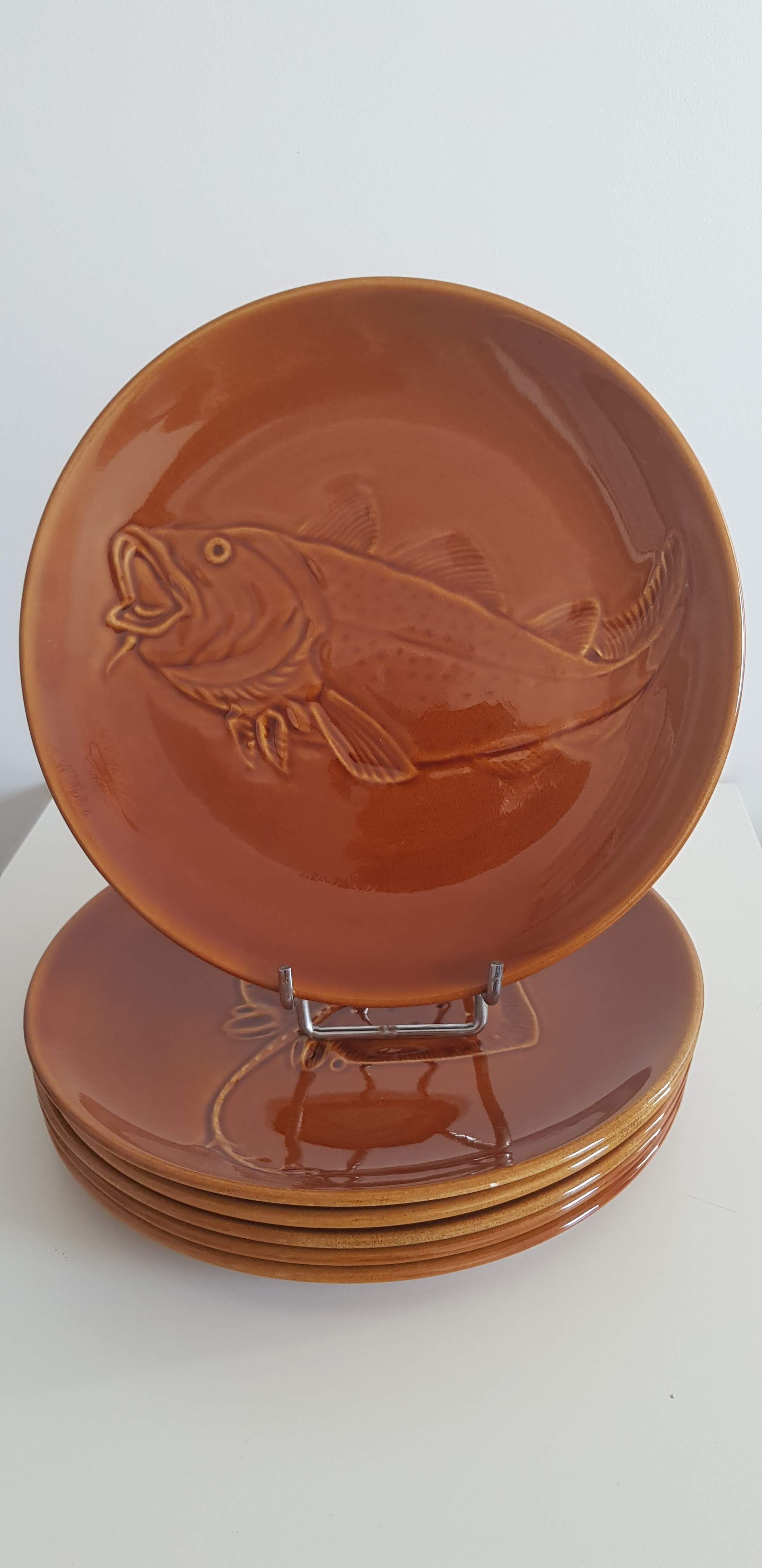 Fish plates Saint Amand