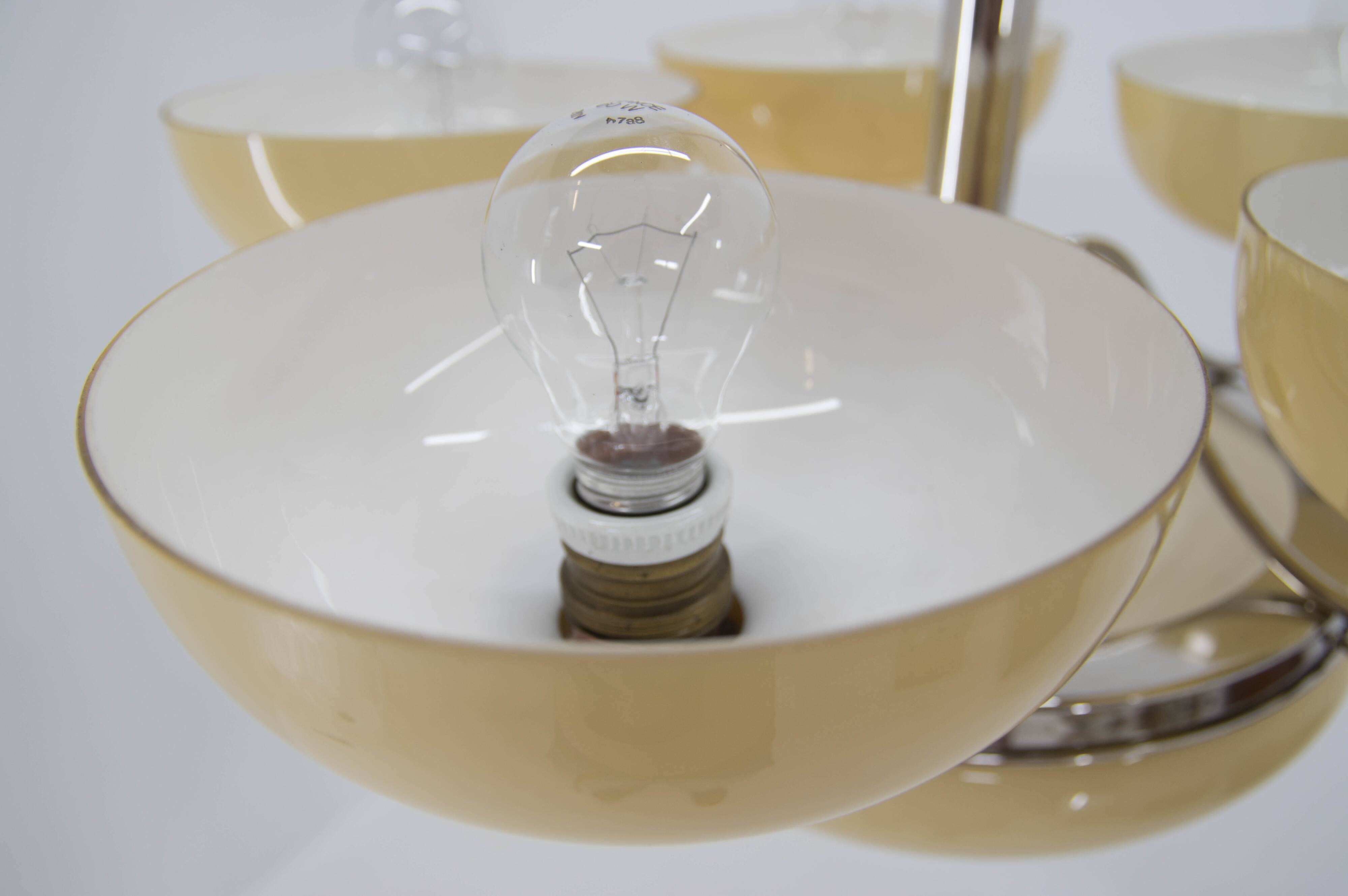 Large Art Deco Chandelier in Excellent Condition, 1930s