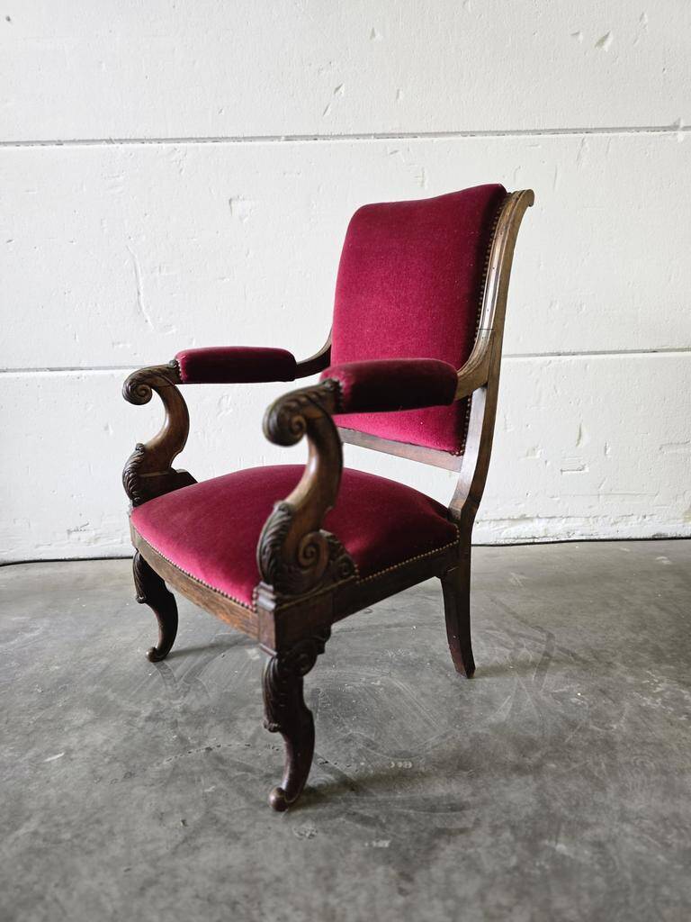Vintage antique pink chair / armchair