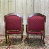Paire de fauteuils cabriolets de style Louis XVI soie Rouge