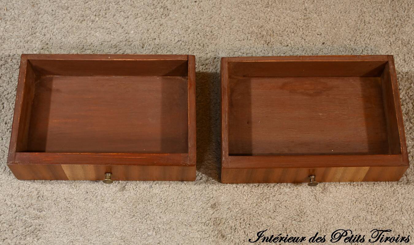 Scriban Showcase in Blond Mahogany, England – 1960