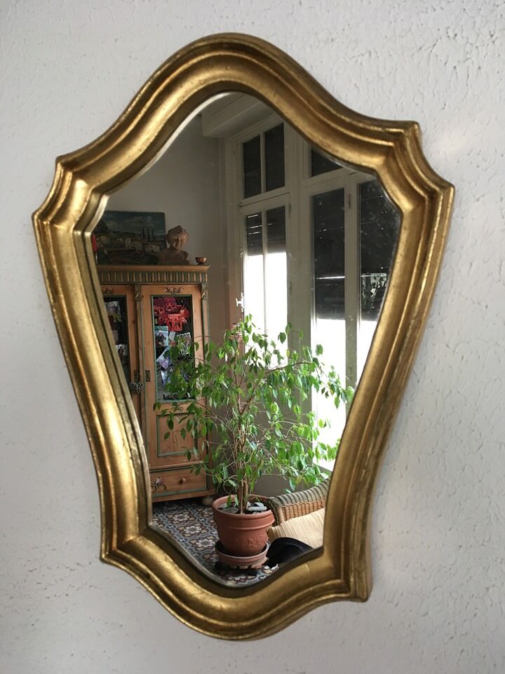 Mirror with gilded wooden frame 32 x 45cm