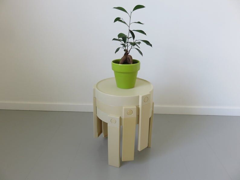 Série de 3 tables gigognes tripodes design Holland années 70