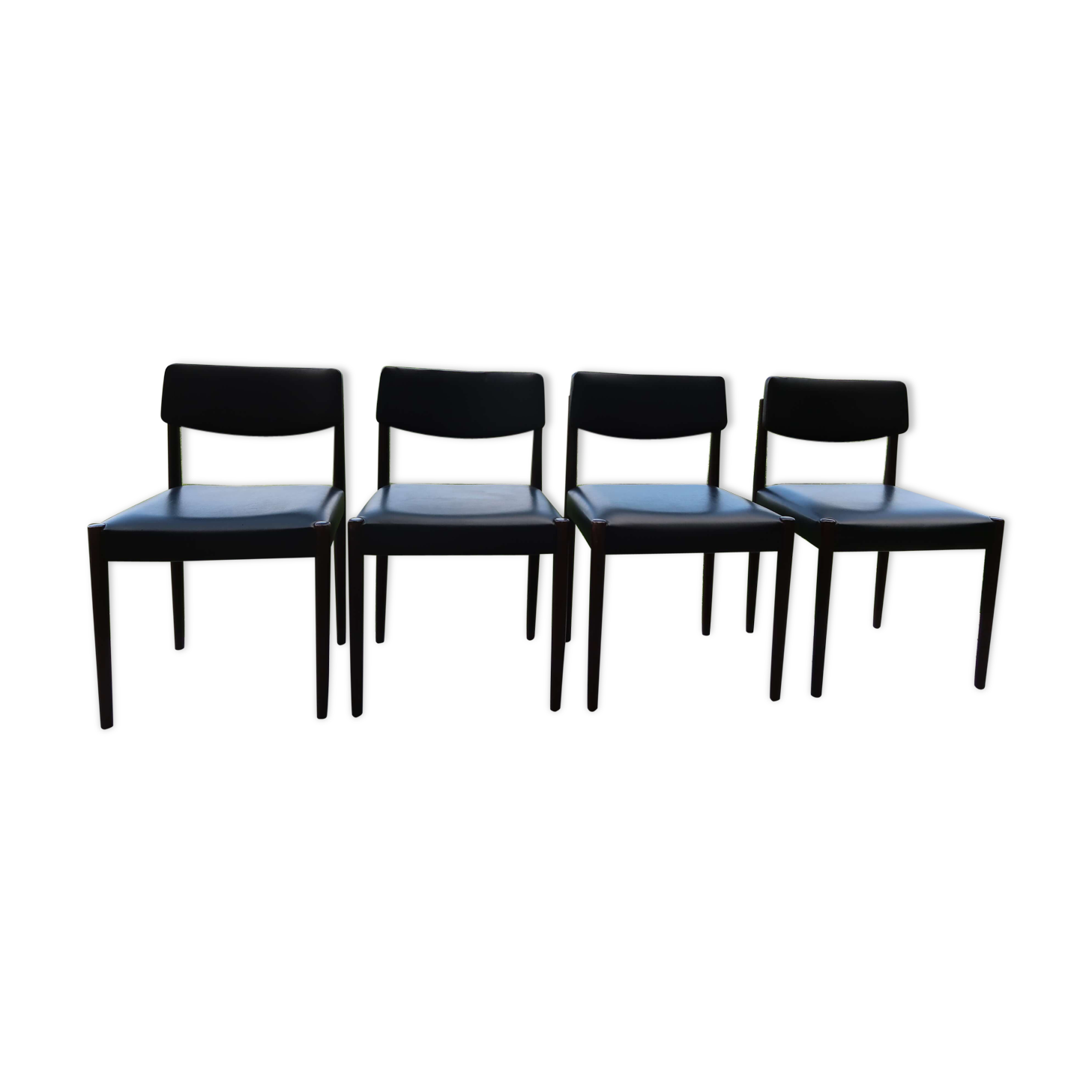 Lot of 4 chairs