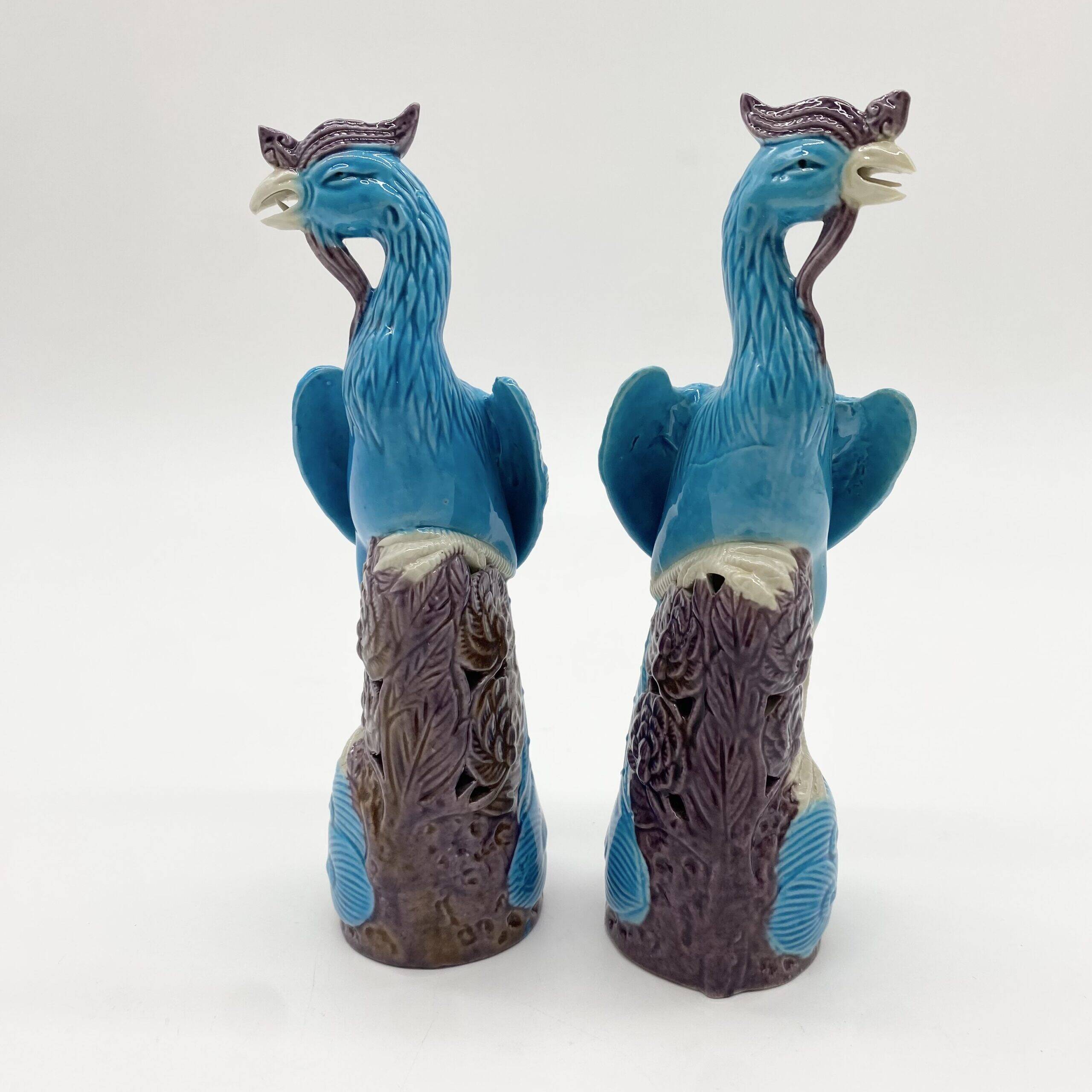 Pair of Chinese "phoenix" fine porcelain, 20th century.