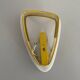 Applique simple du milieu du siècle en plexiglas blanc et métal jaune, années 1950, Allemagne