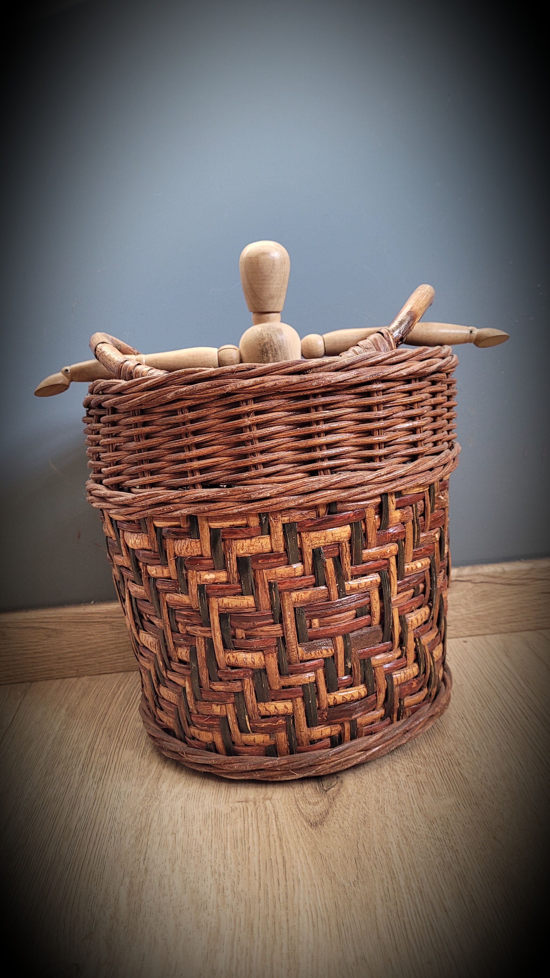 Wooden rattan basket