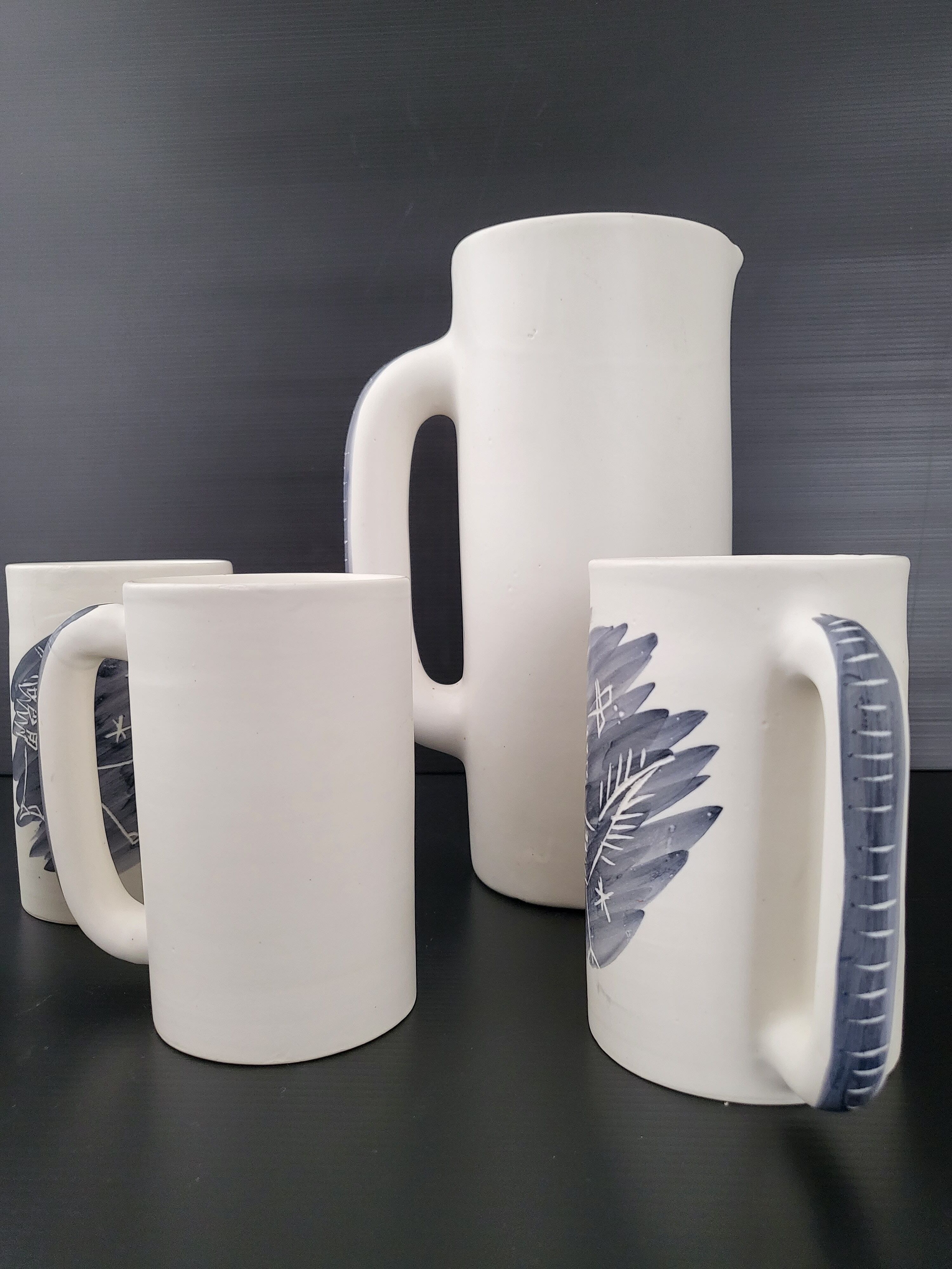 Pitcher and 6 vintage mugs 1950