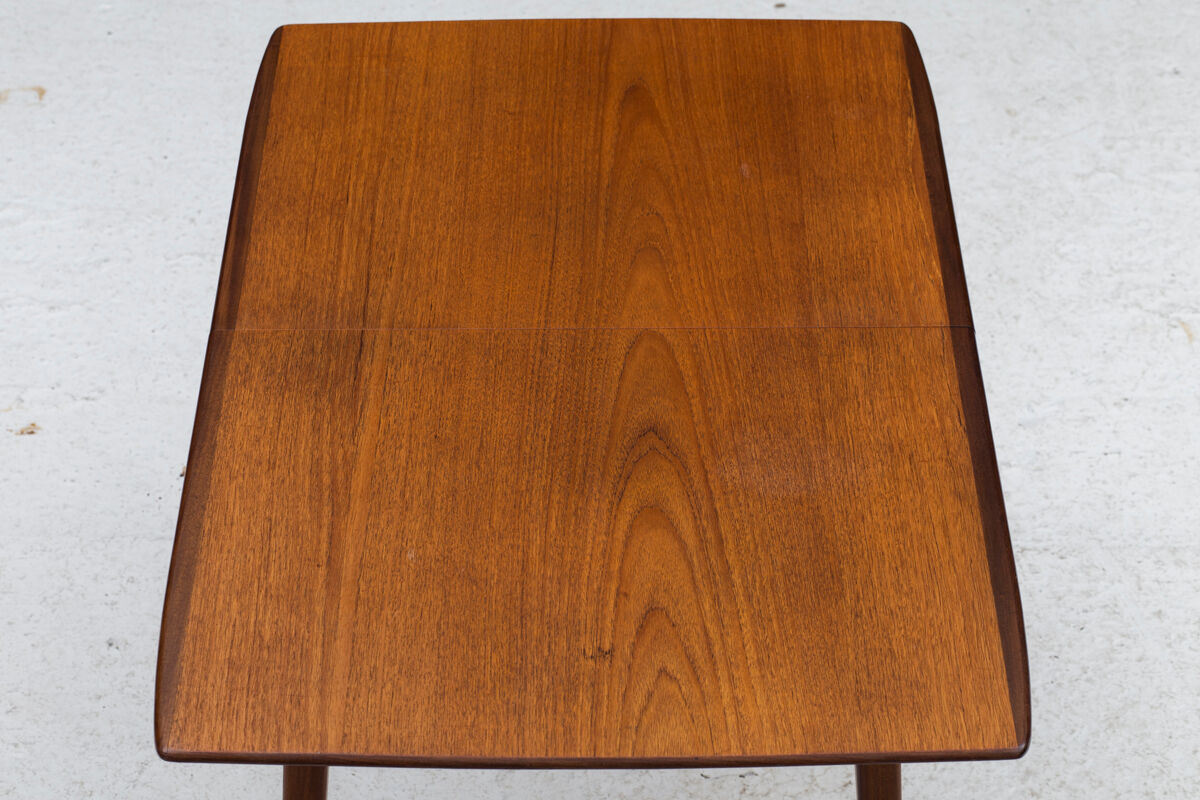 Dining table by Louis Van Teeffelen for Wébé, Dutch design, 1960’s