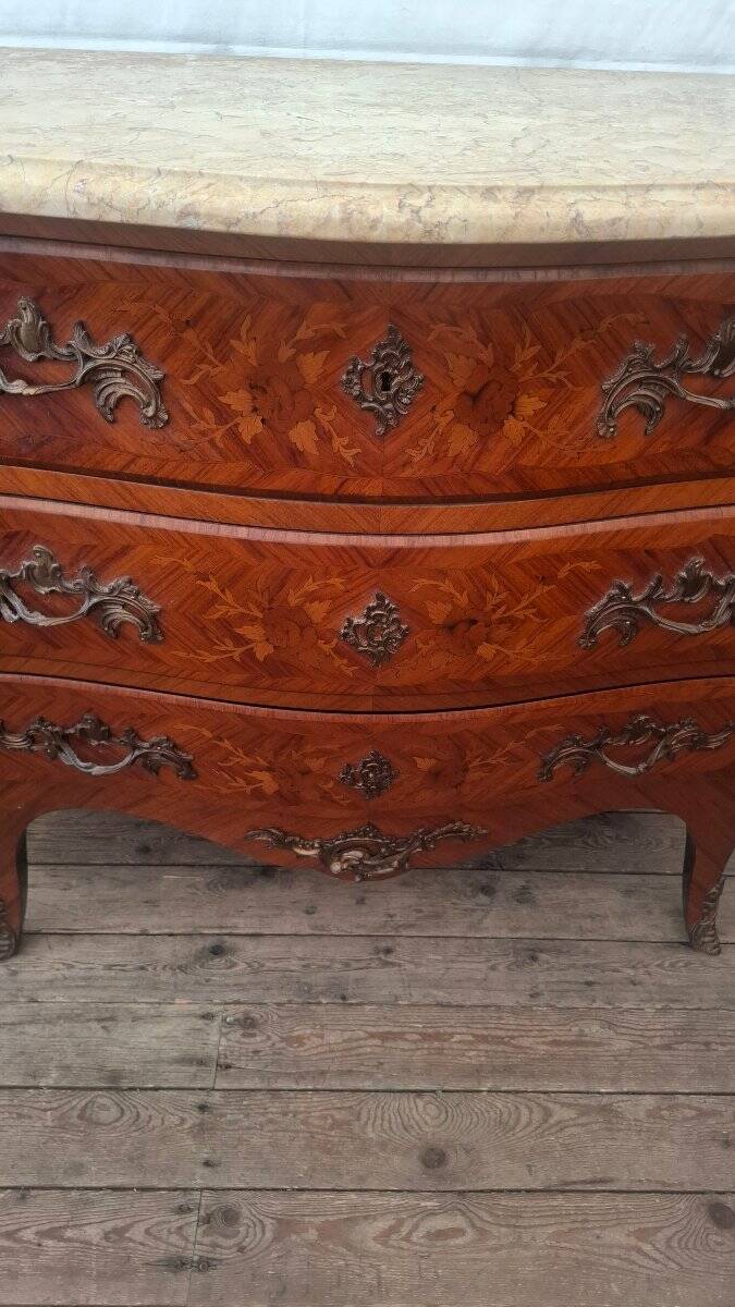 Epoque : 20ème siècle  Style  Louis XV