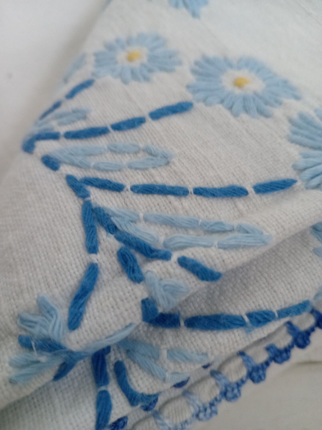 Tablecloth 110 x 110 & its 12 napkins