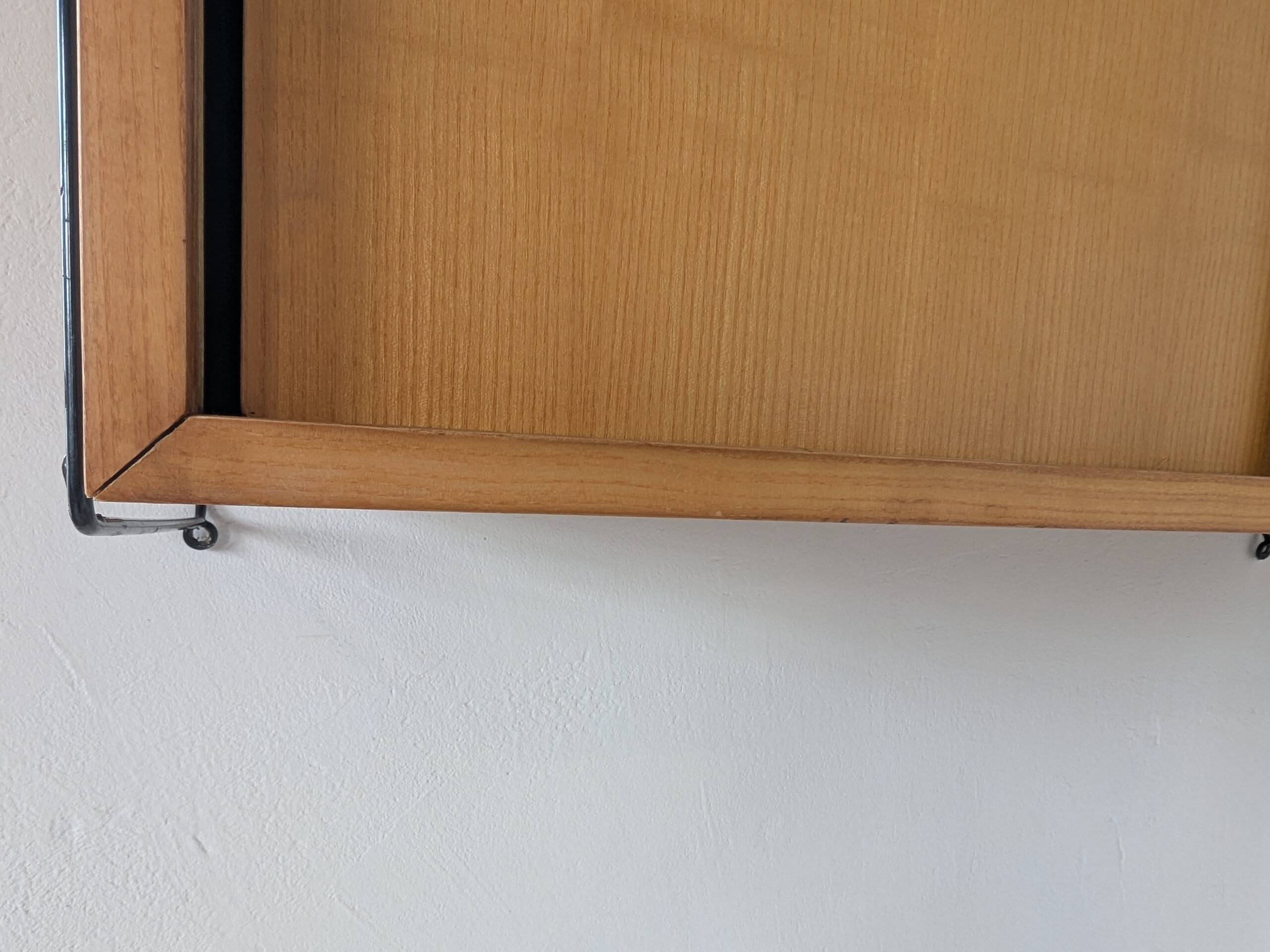 Étagère, caisson suspendu string