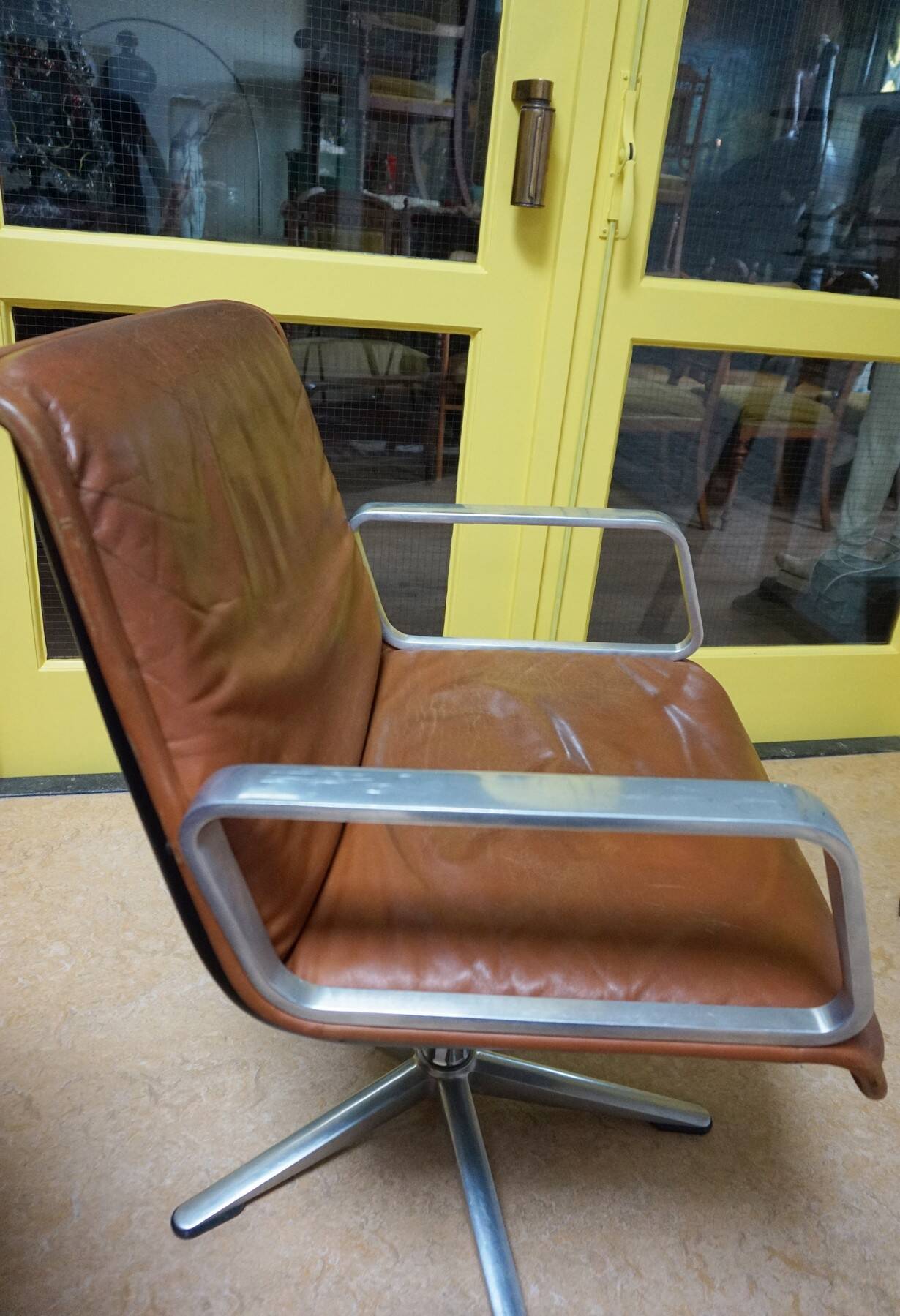 Program 2000 armchair in leather by Delta Design for Wilkhahn, 1960s.