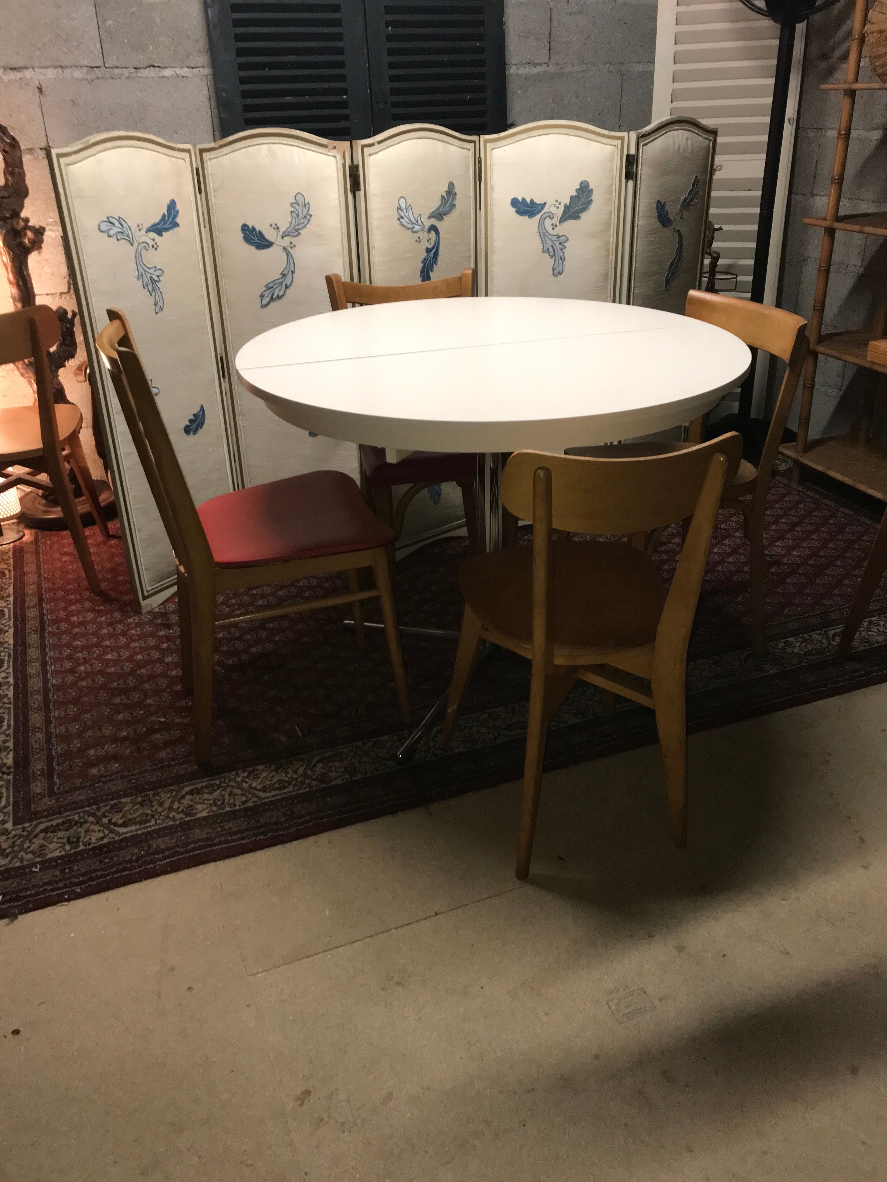 Butterfly dining table design 70s