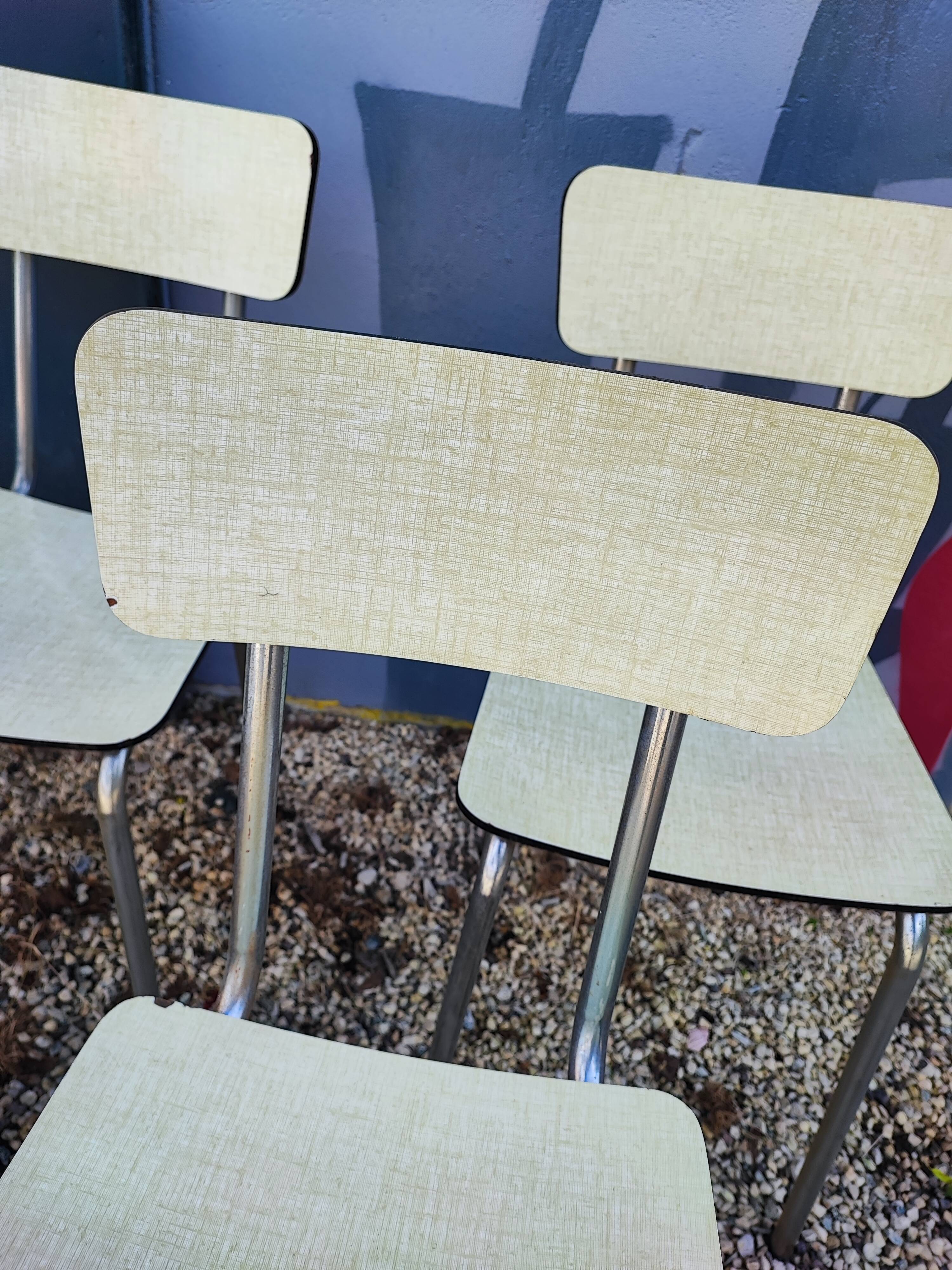 Lot 6 chaises formica jaune paille crème