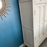 Small Parisian wardrobe