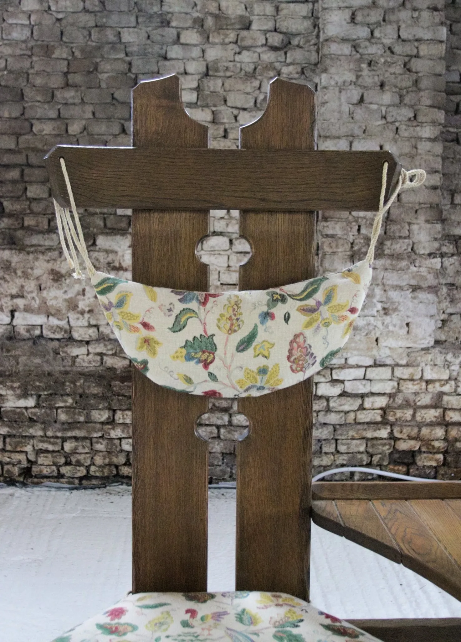 Rare Dutch brutalist oak armchair with integrated side table – 1950s