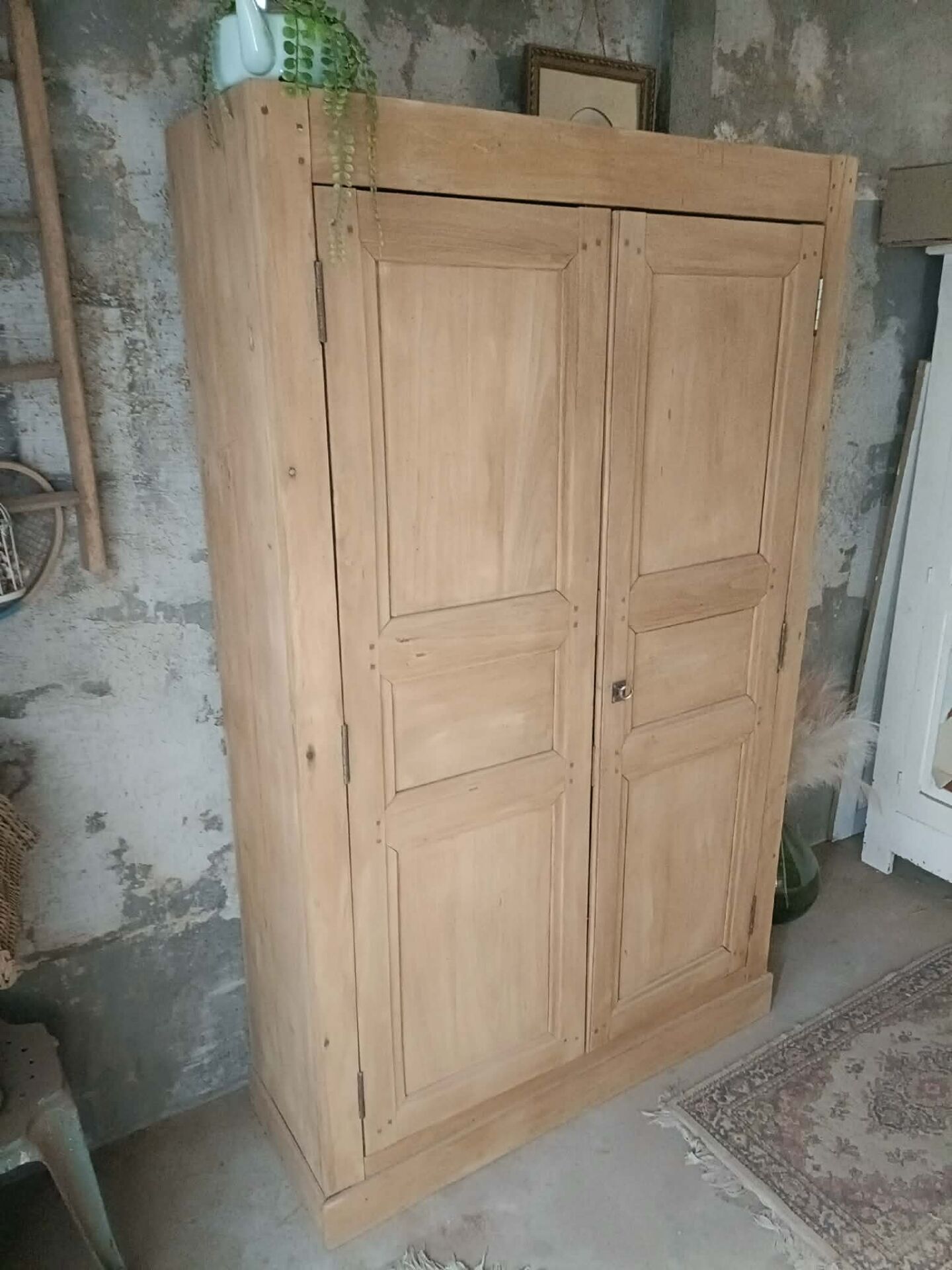 Armoire