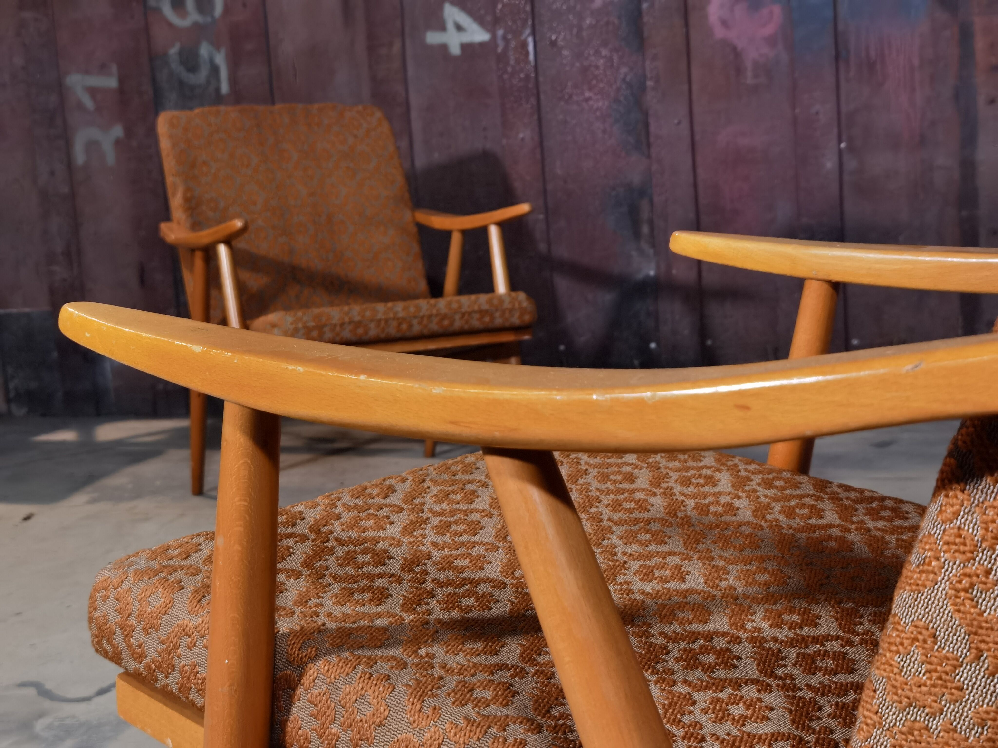 Paire de fauteuils Thonet Boomerang