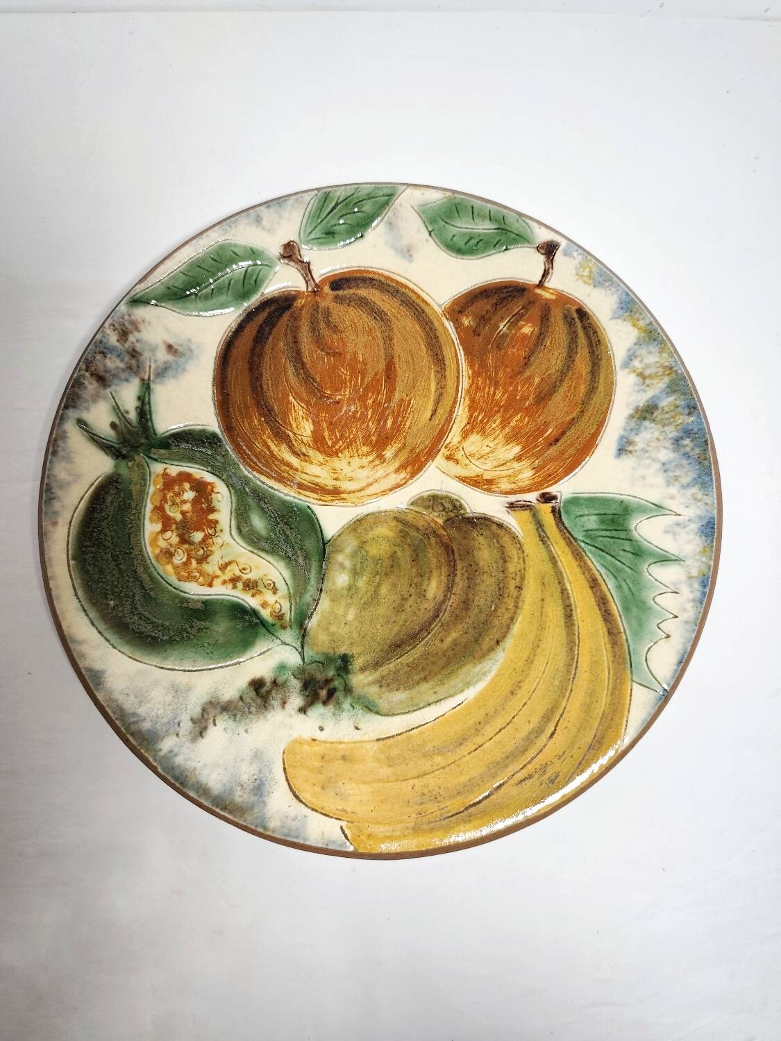 Plato de cerámica "Puigdemont". España 1970s.