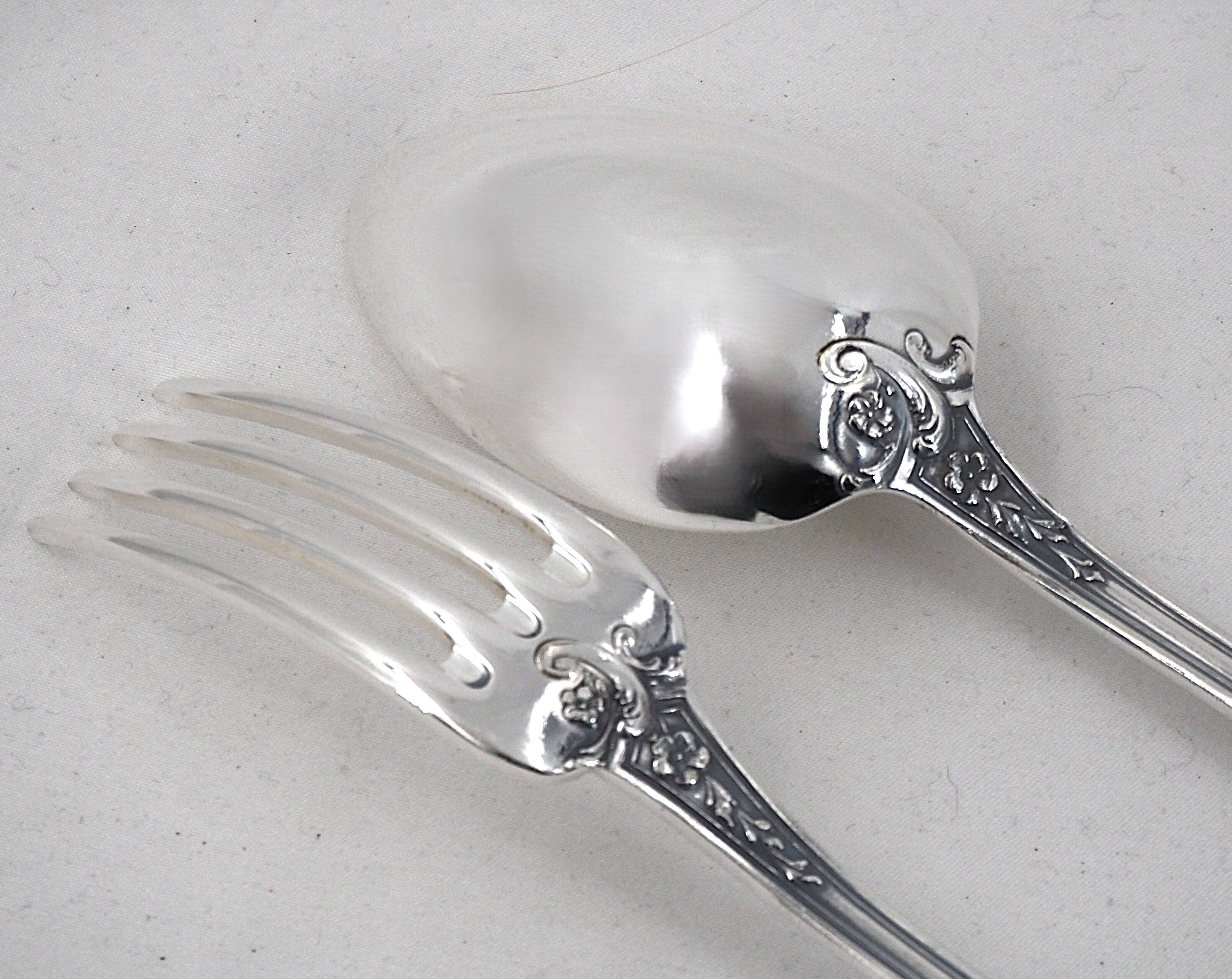 Orbrille Louis XV cutlery set 73 pieces in silver-plated metal, excellent condition.
