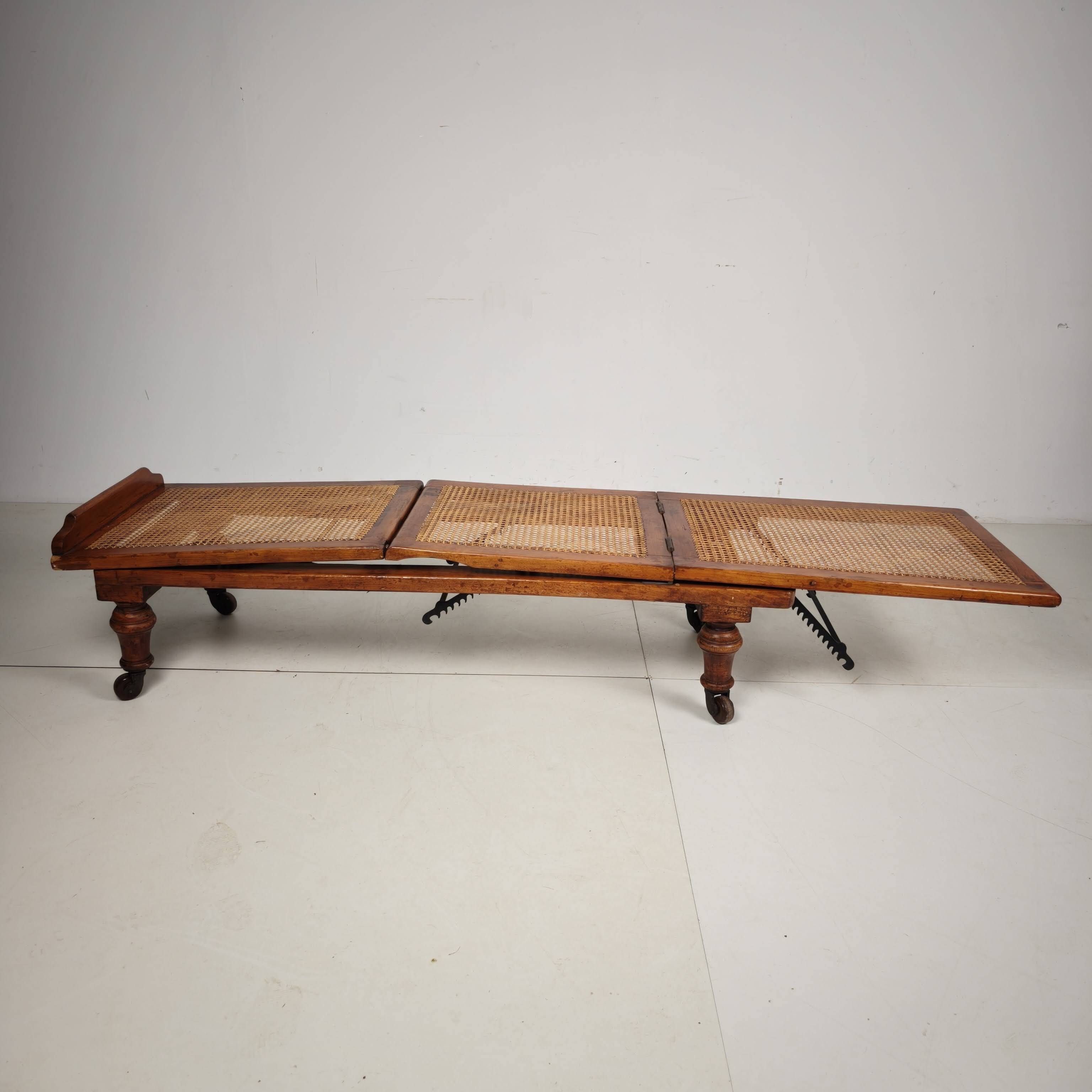 19th Century J. Carter of London Campaign Daybed