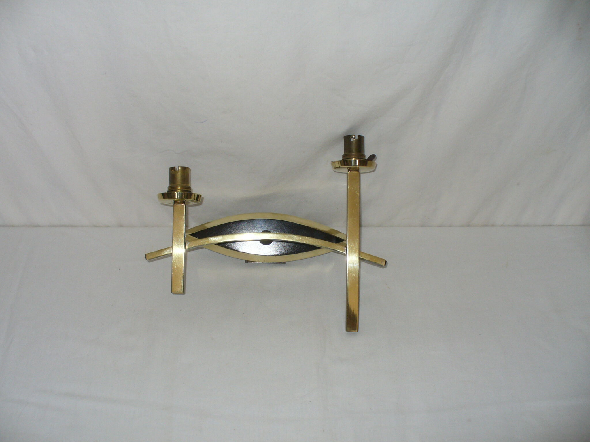 Double lunel applique of the 50s