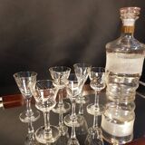 6 verres à liqueur ciselés