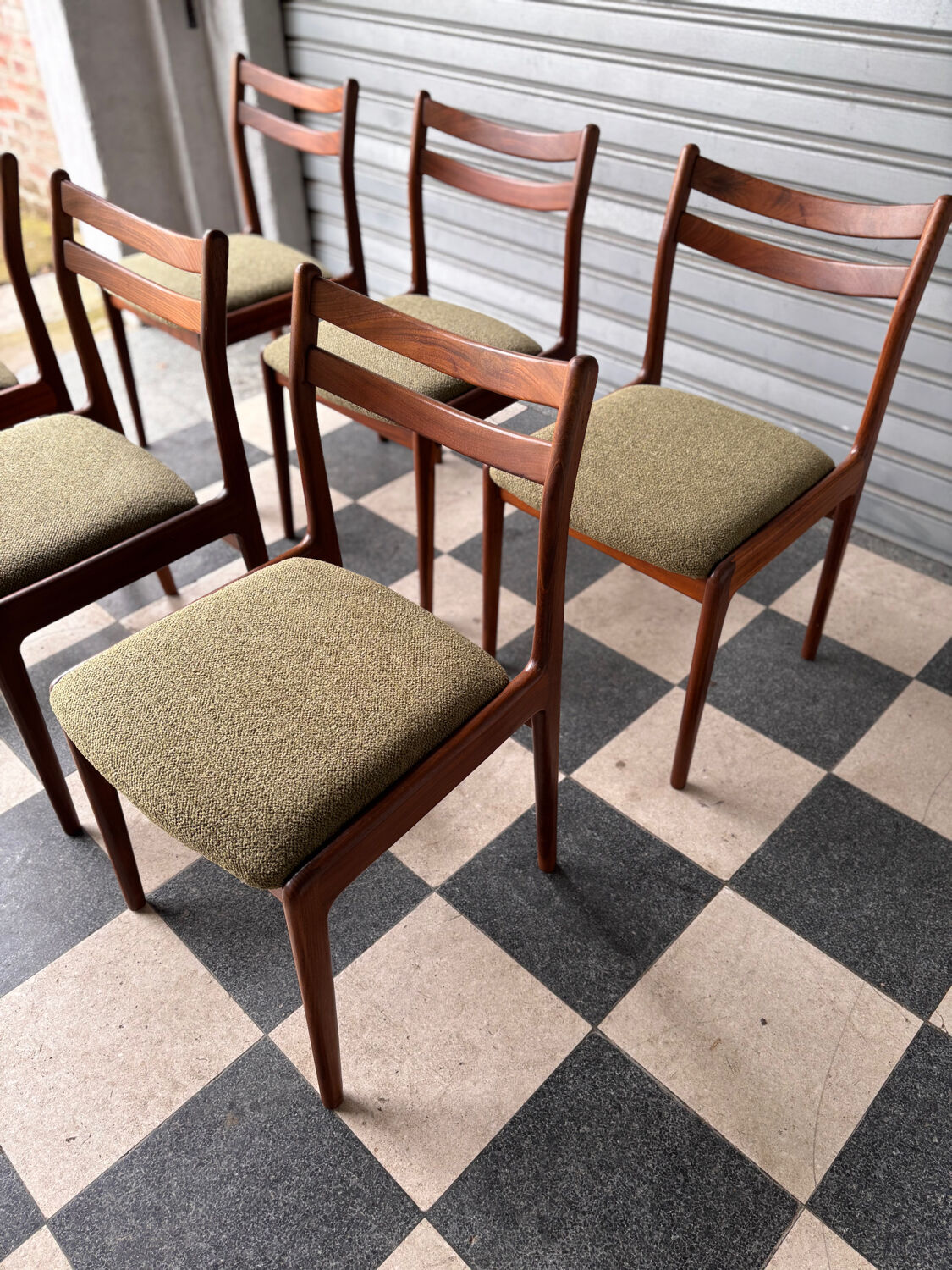 Set of 6 Scandinavian chairs