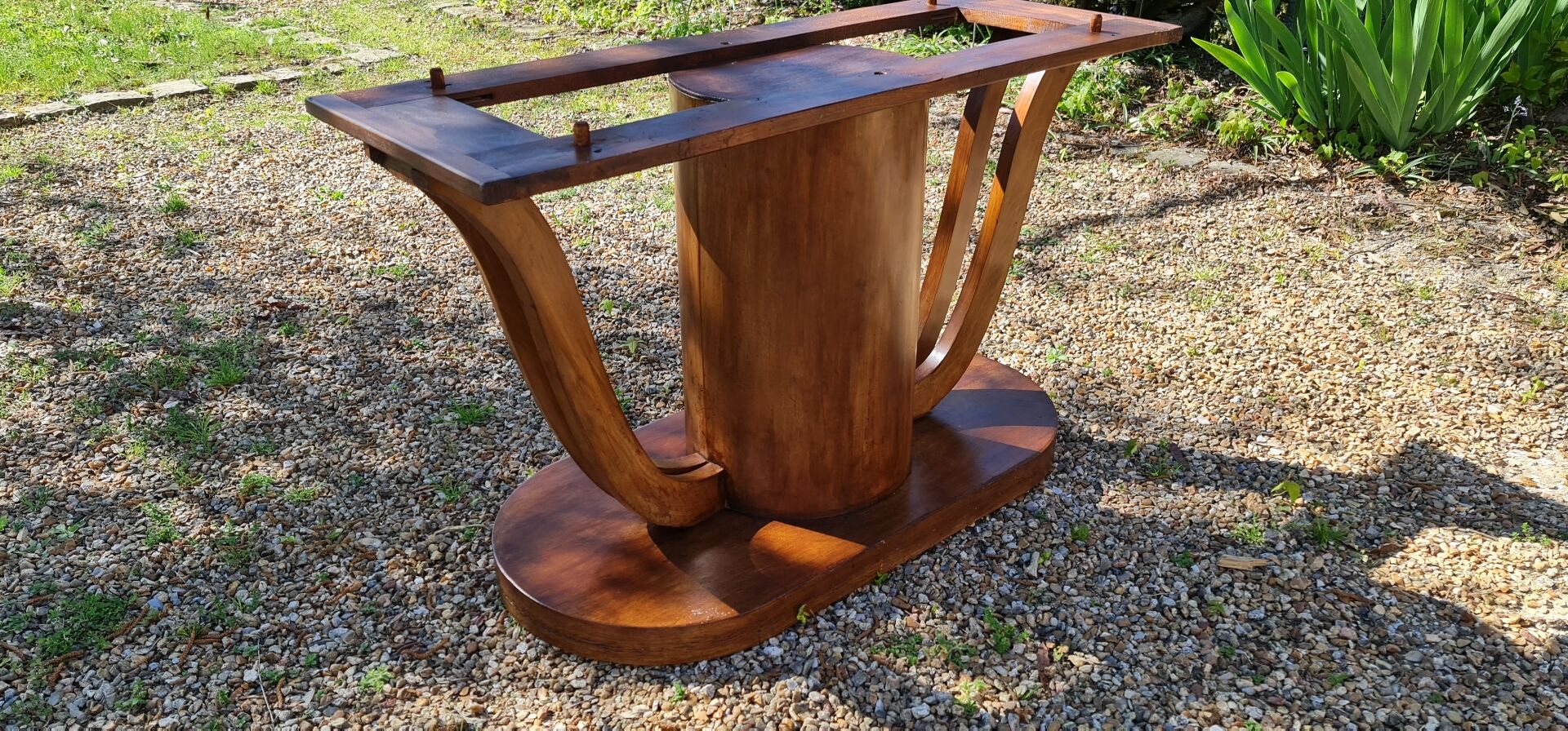 Art Deco dining table in solid walnut – 1930s – extendable