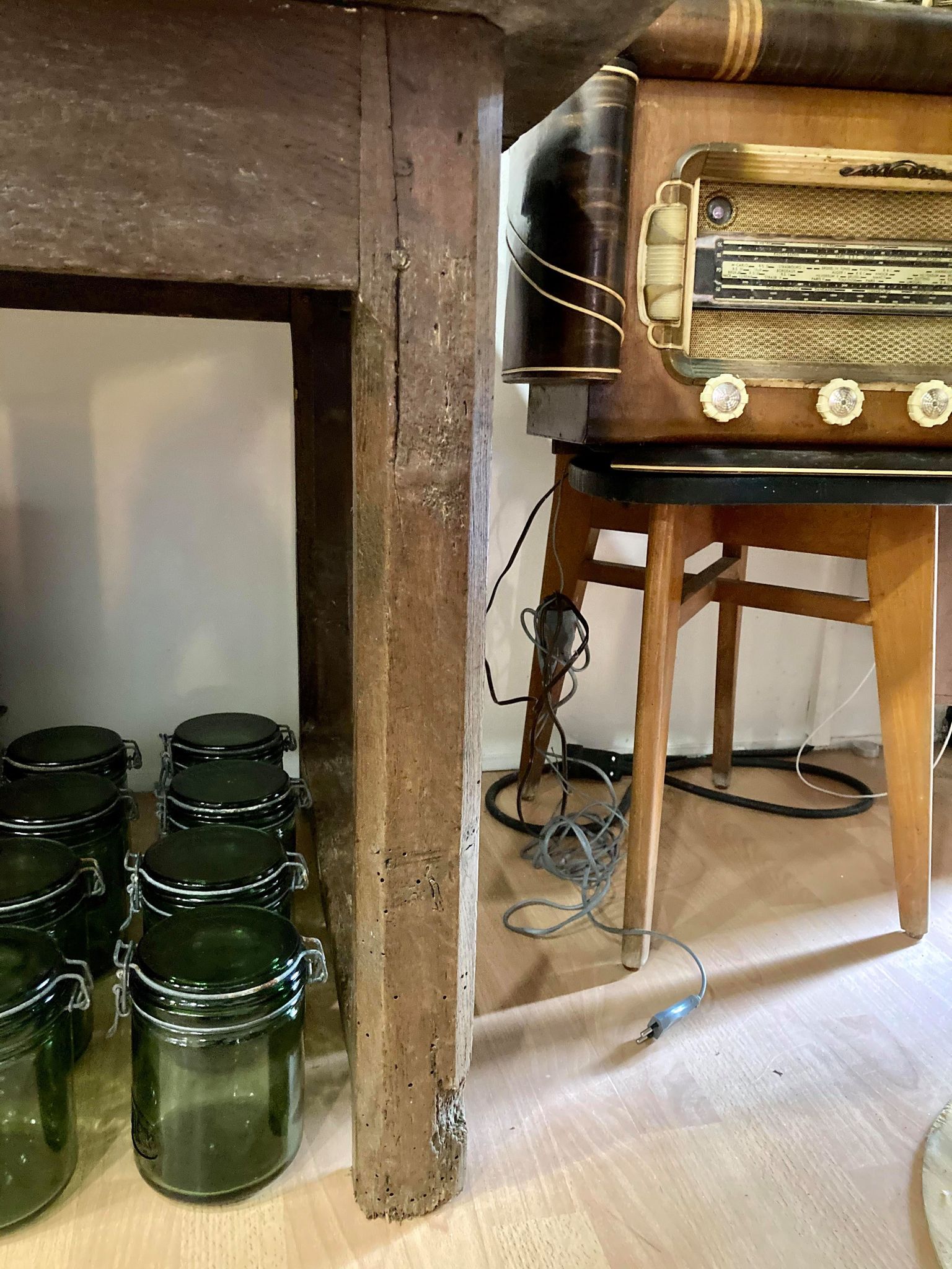 Farm table