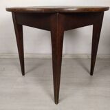 Round farm table