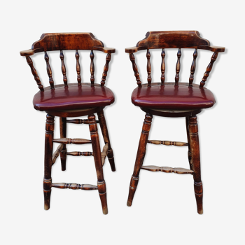 Western style bar stools in oak and red skai