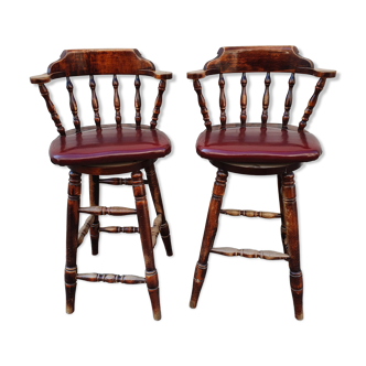 Western style bar stools in oak and red skai
