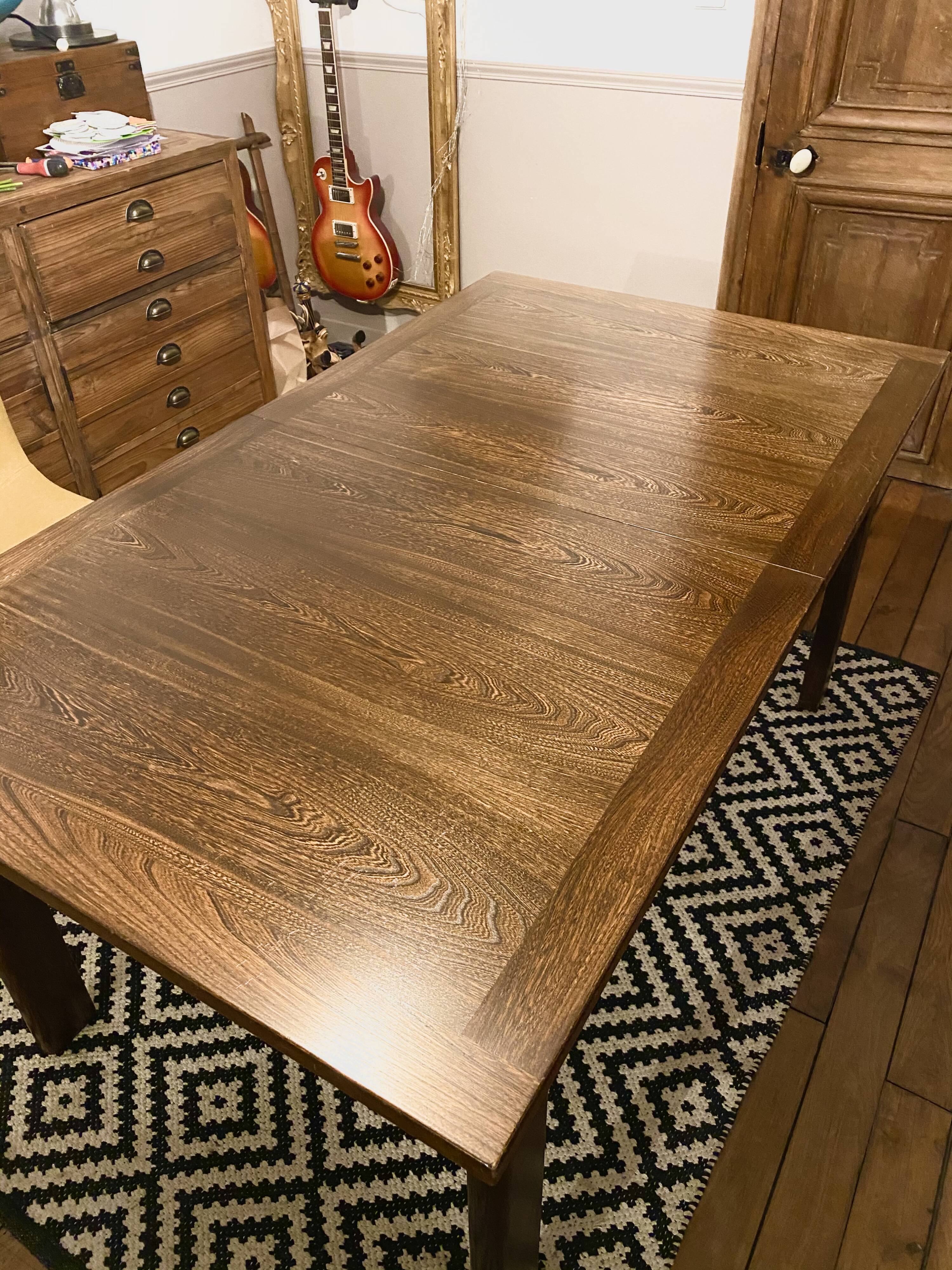 Extendable vintage dining table