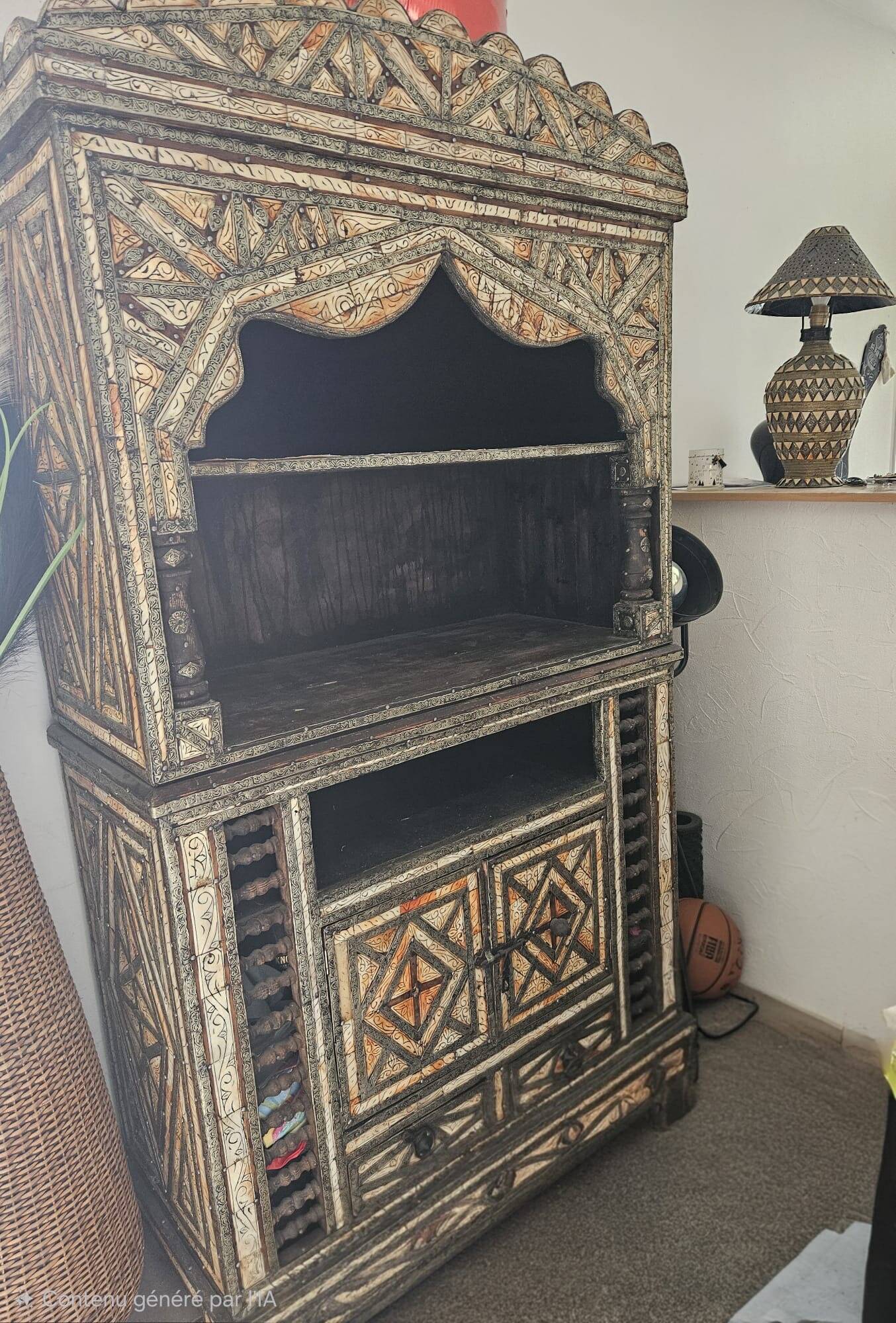 Meuble 2 corps artisanal, Maroc Agadir