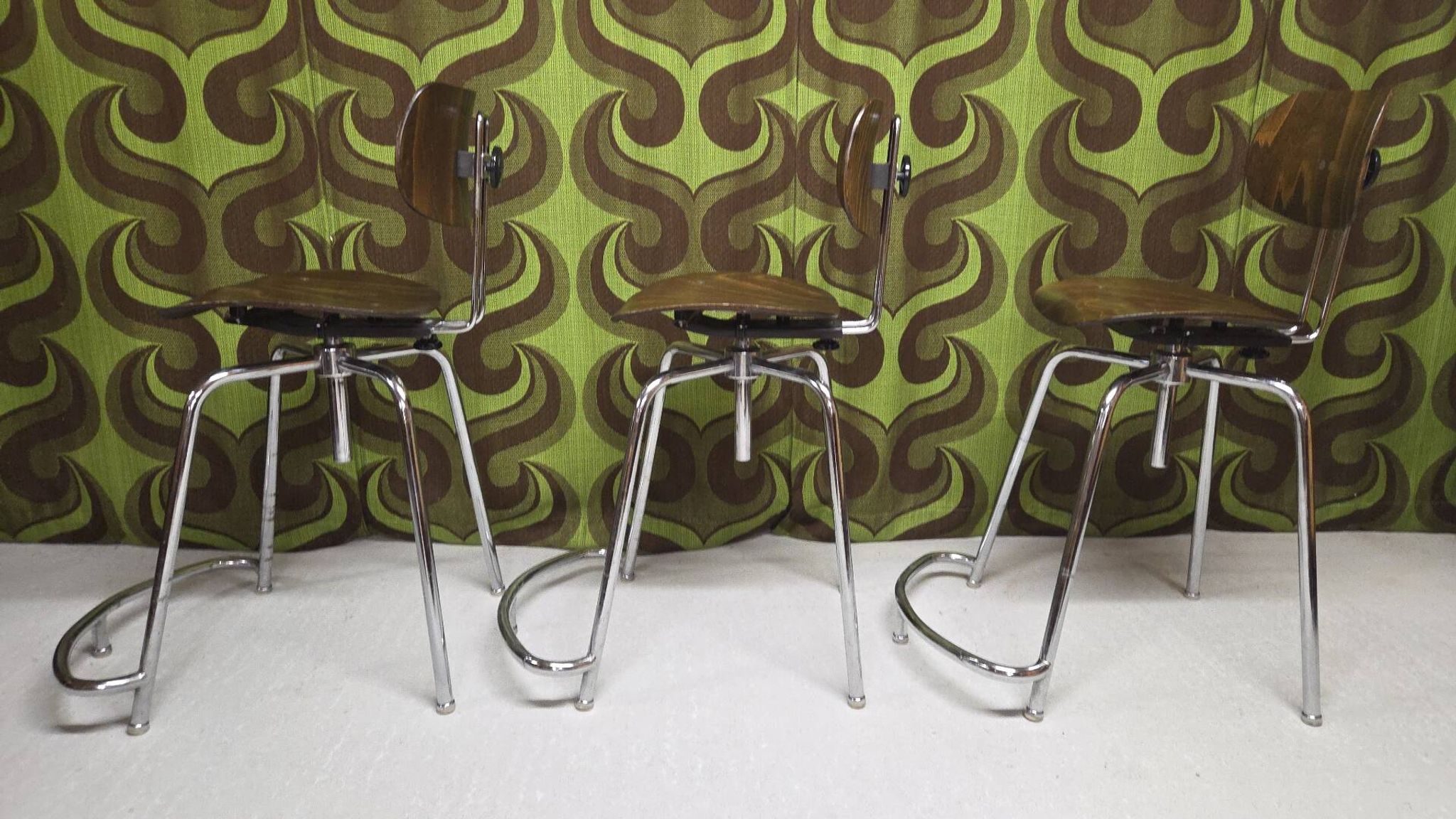 Lot of 3 Egon Eiermann Orchestra W+S vintage chairs.