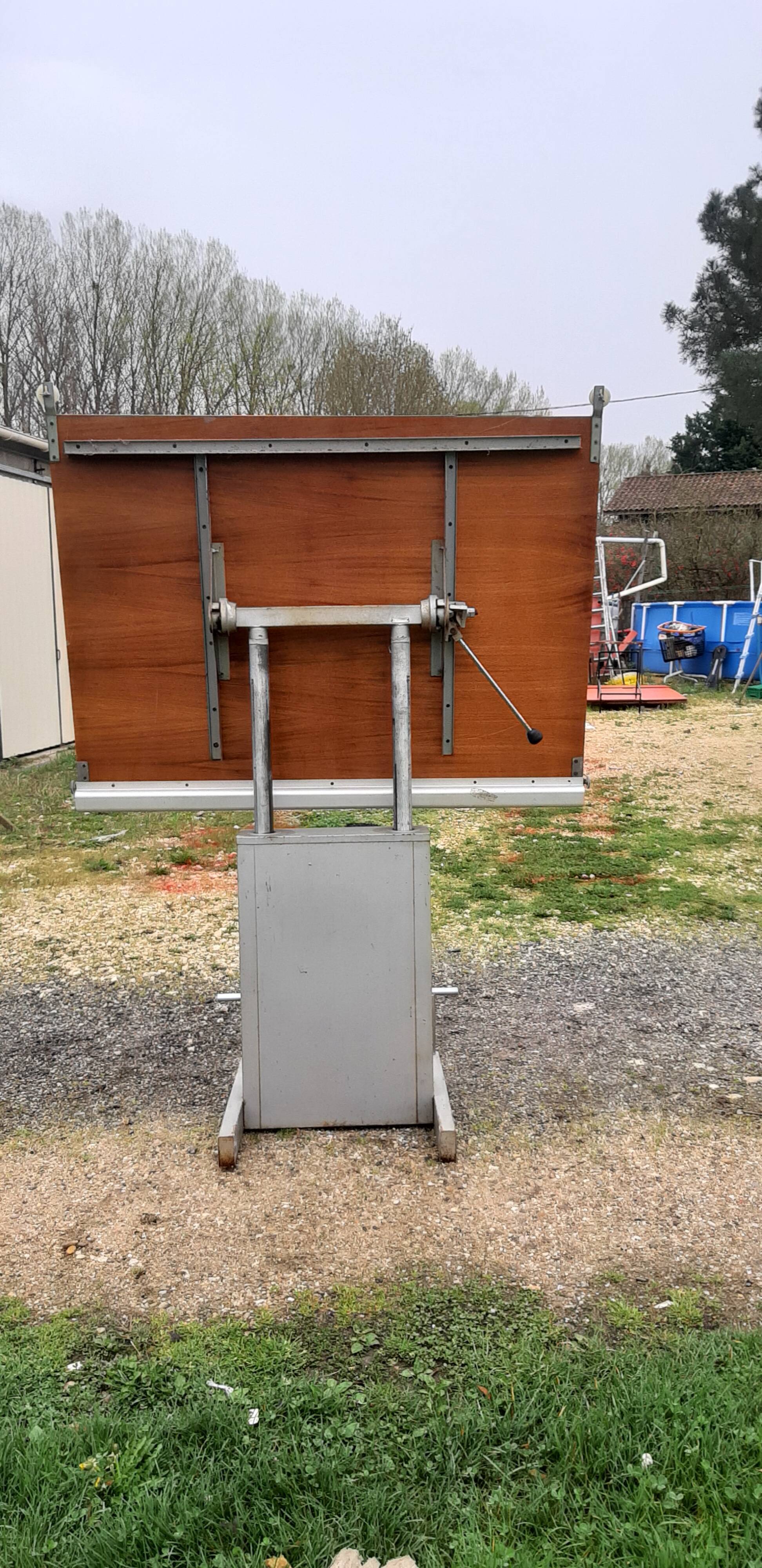 Drawing table by Jeandal Besançon