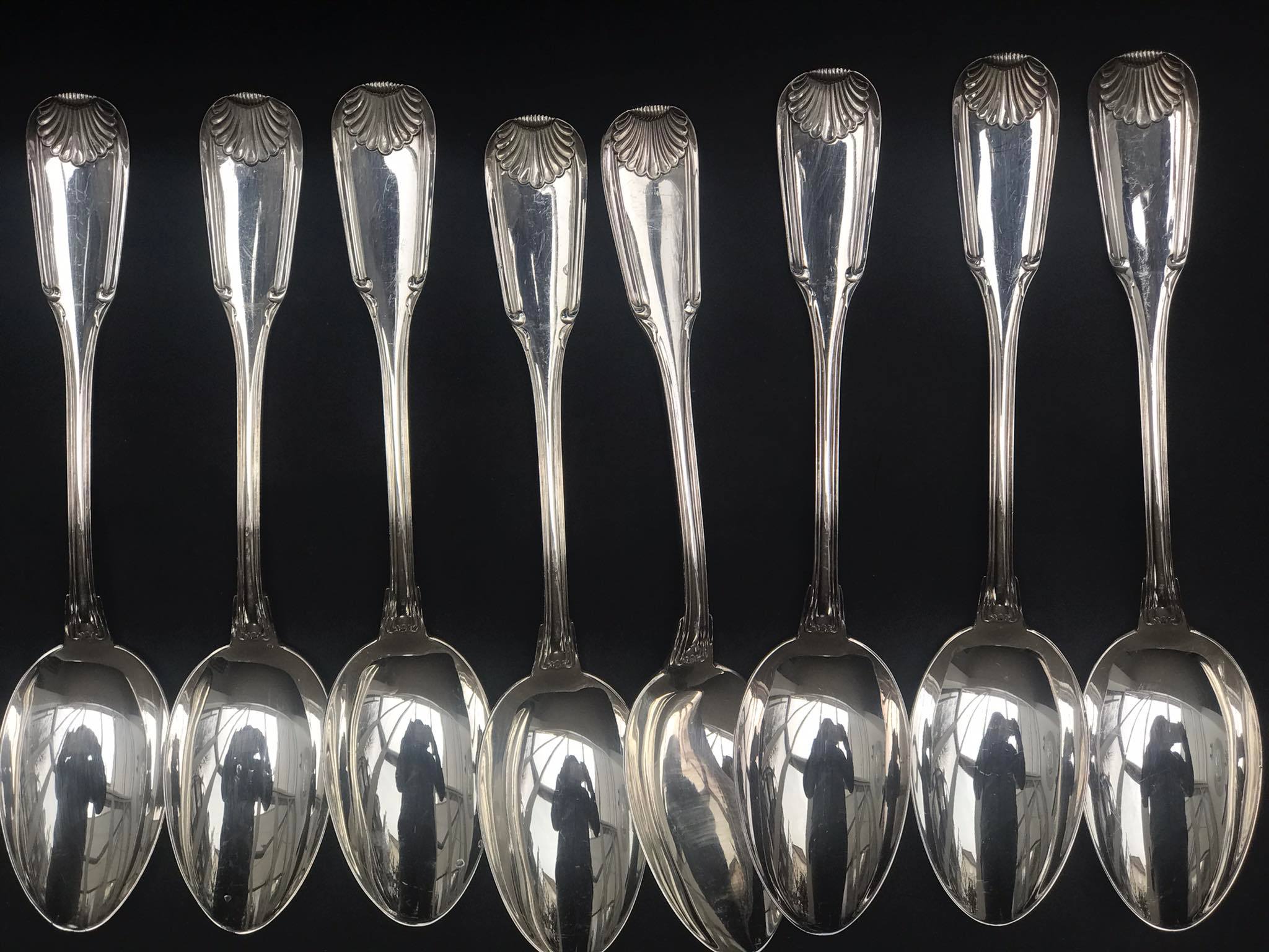 Silver shell cutlery