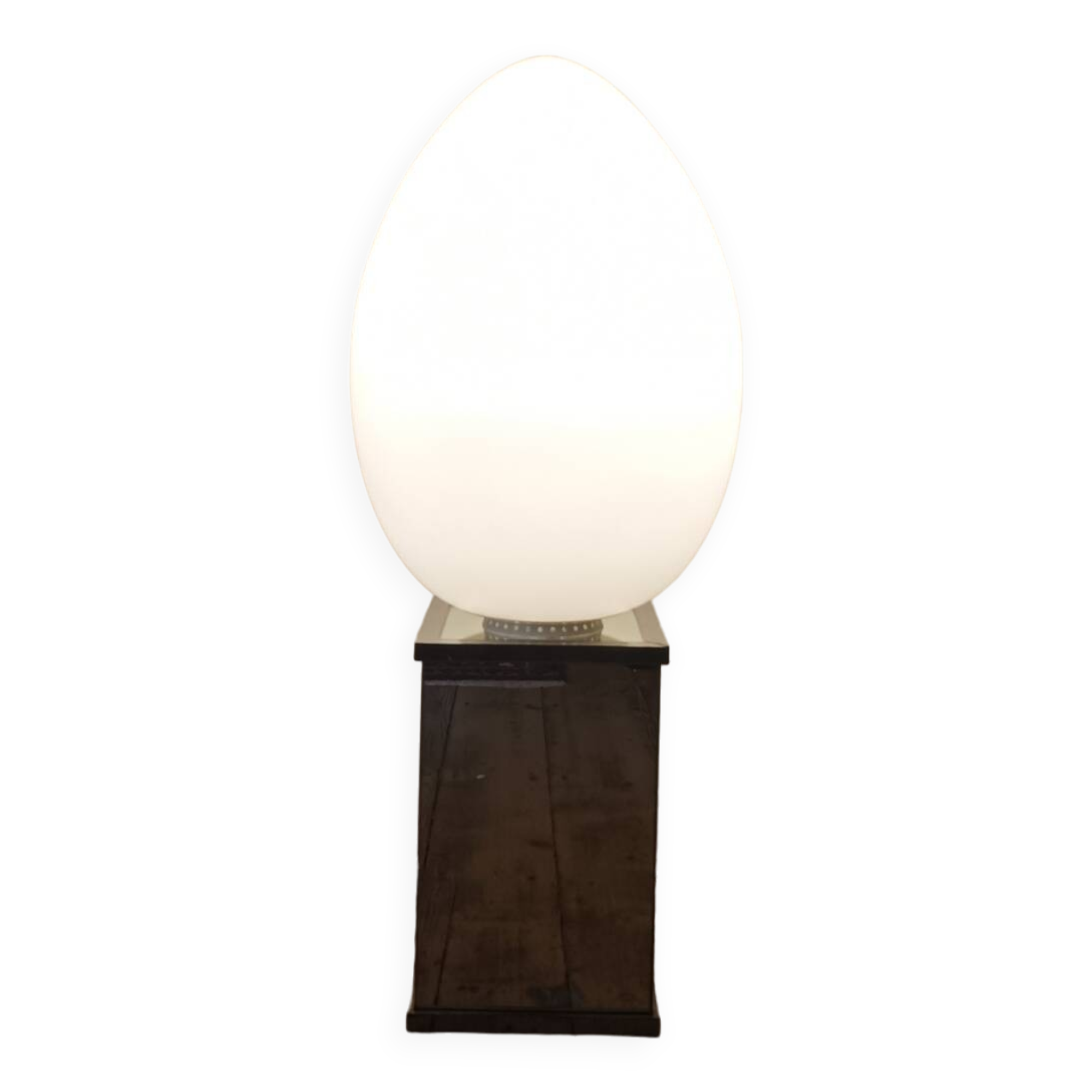 Uovo egg lamp by Ben Swildens in opaline glass Fontana Arte