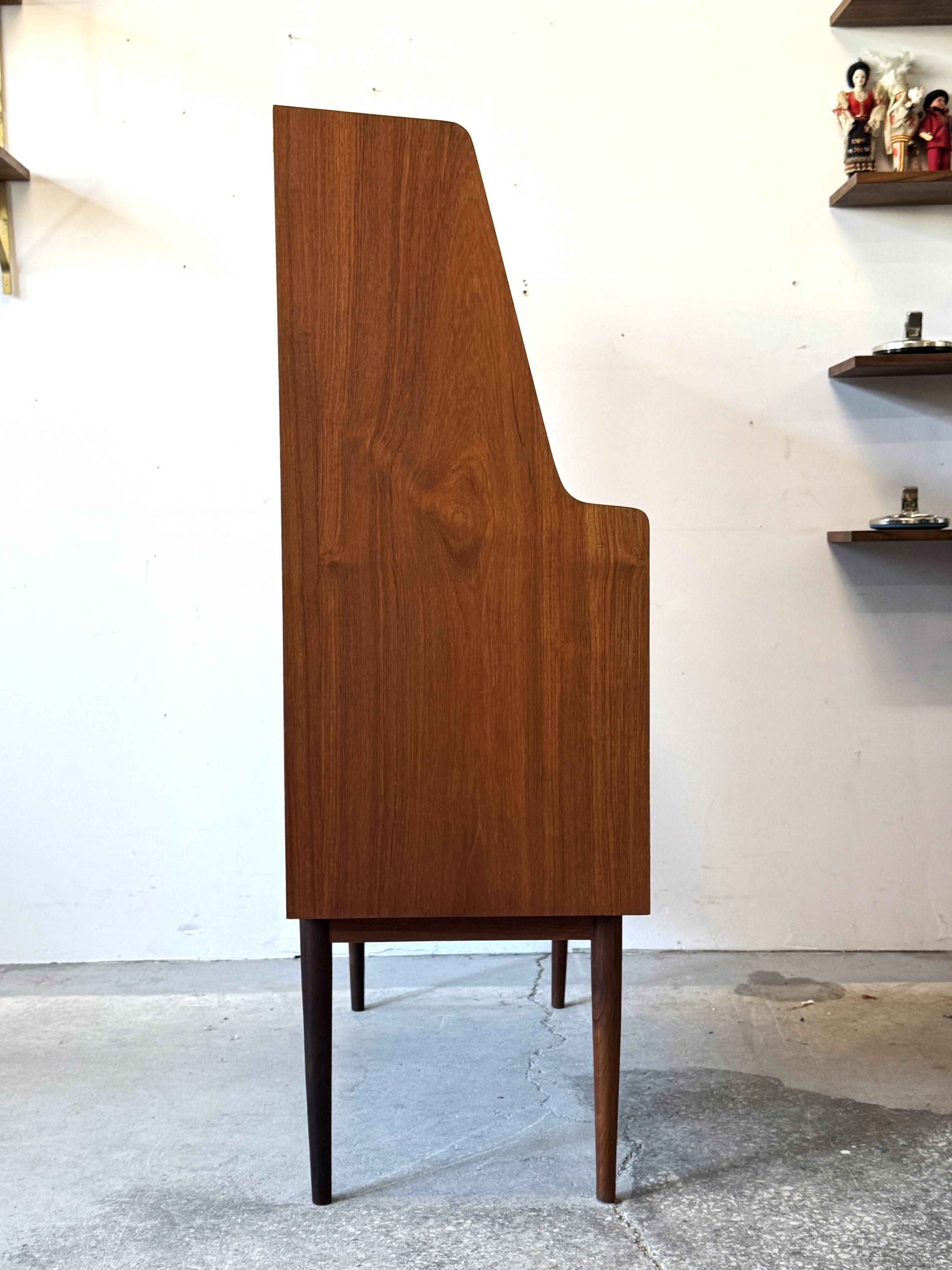 Secretary/desk, Denmark, 1960s/1970s, Mid-C Modern style, vintage
