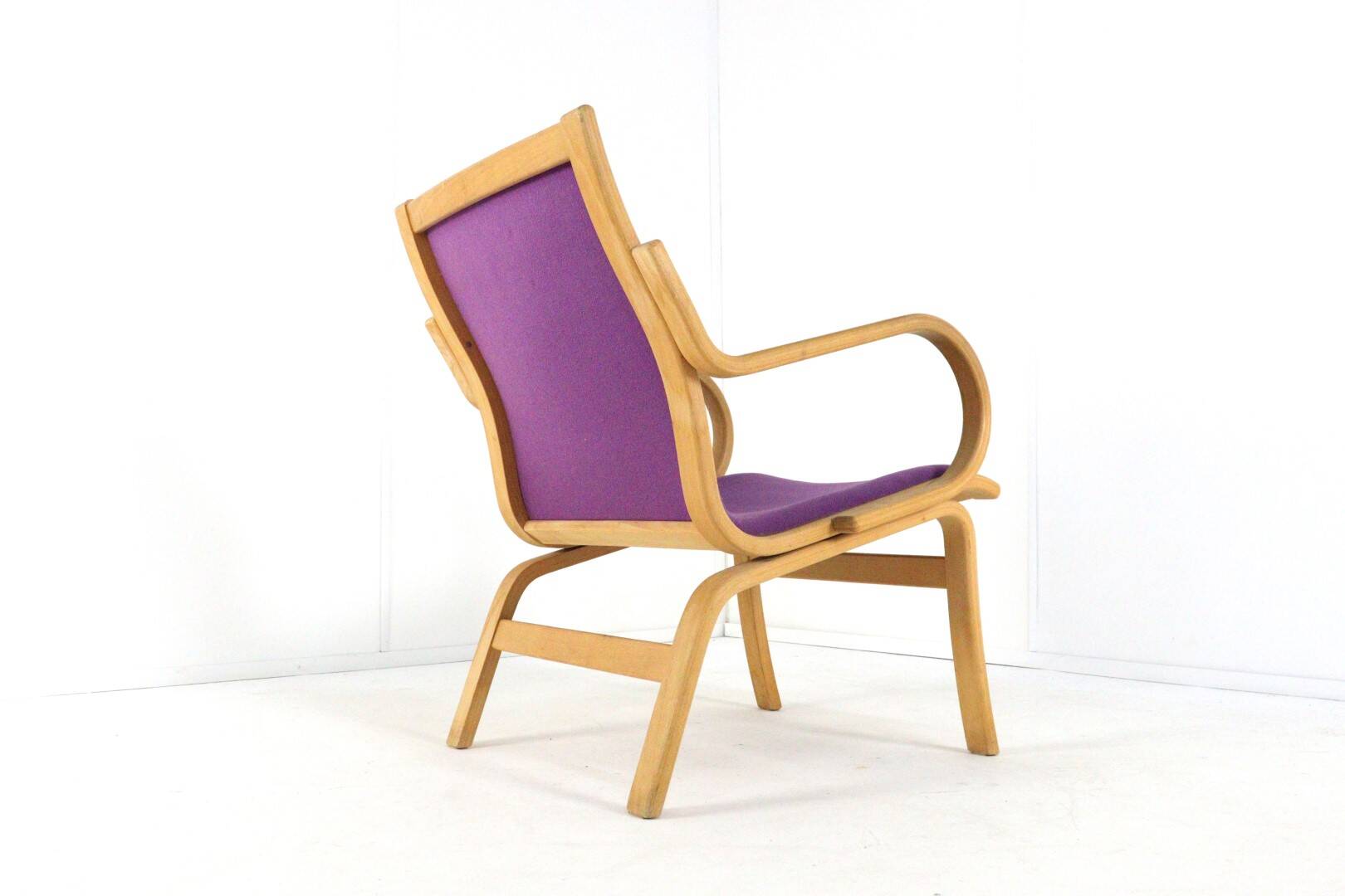 Vejle armchairs  'purple' |