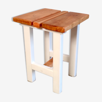 Solid pine stool