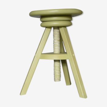 Tabouret à vis en bois peint et ciré