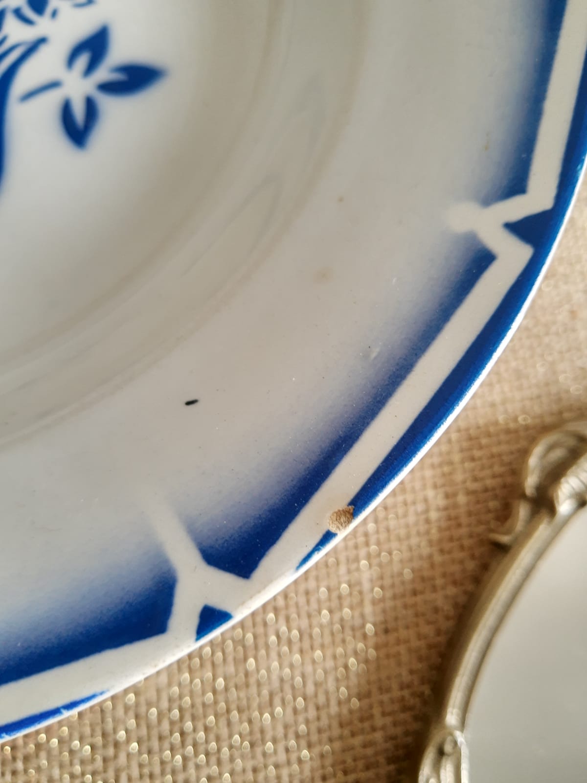 Set of two hollow plates Sarreguemines Canebiere vintage