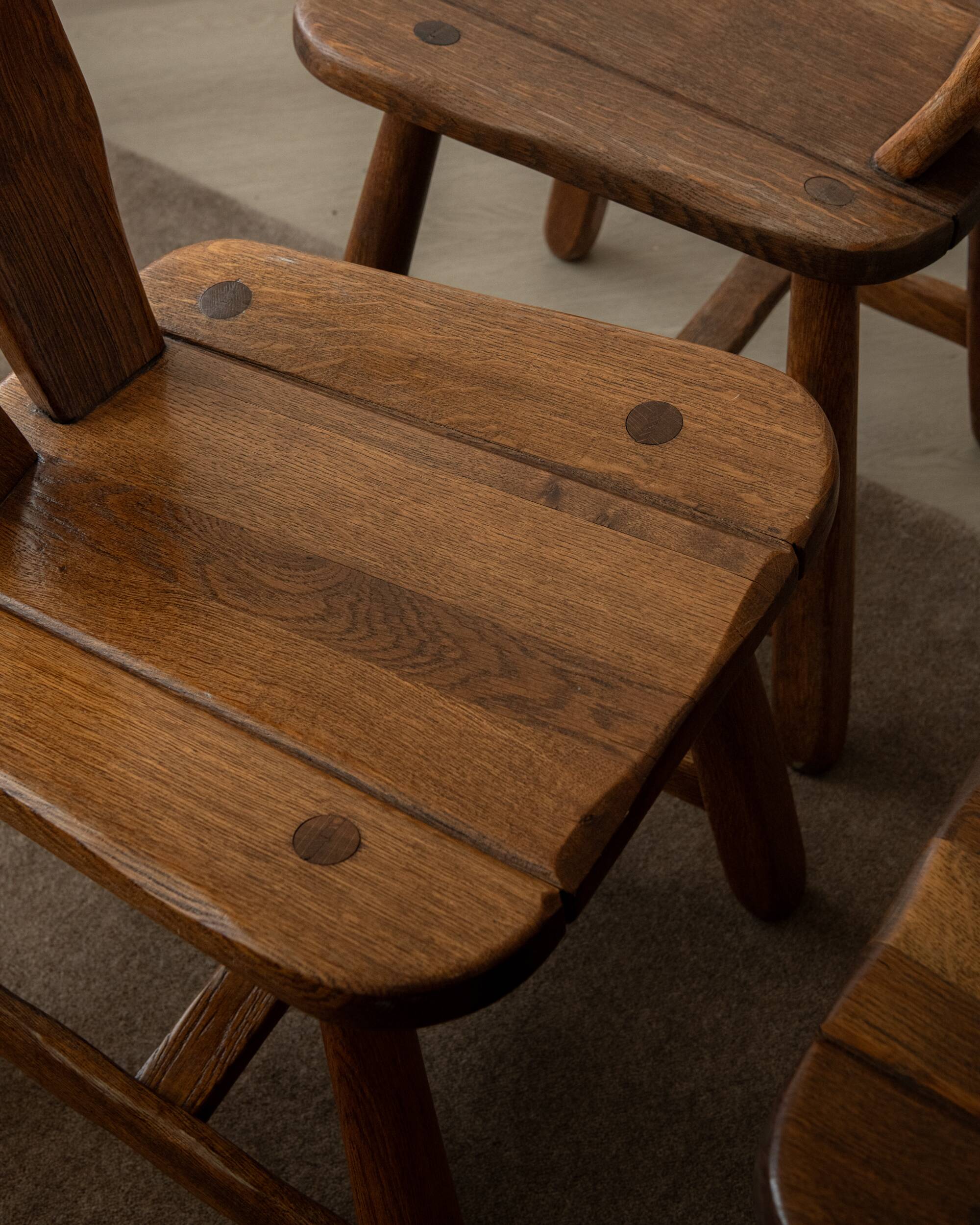 Brutalist Oak Dining Chairs Sculptural Backs by De Puydt, 1960s, Set of 4