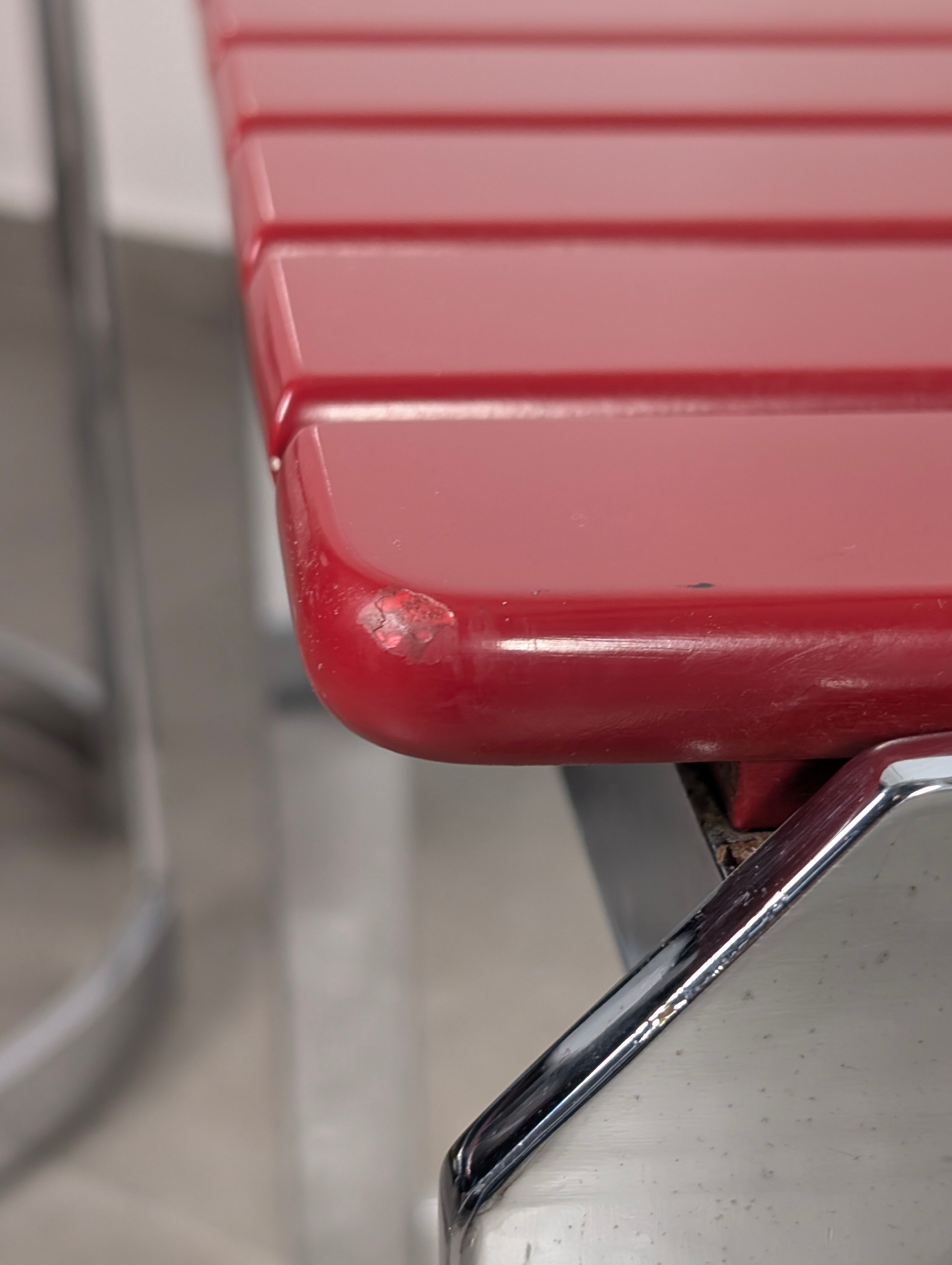 Postmodern chairs in chromed steel and red wood, set of 4, 1980s