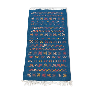 Tapis bleu à motifs berbères fait main  137x72cm