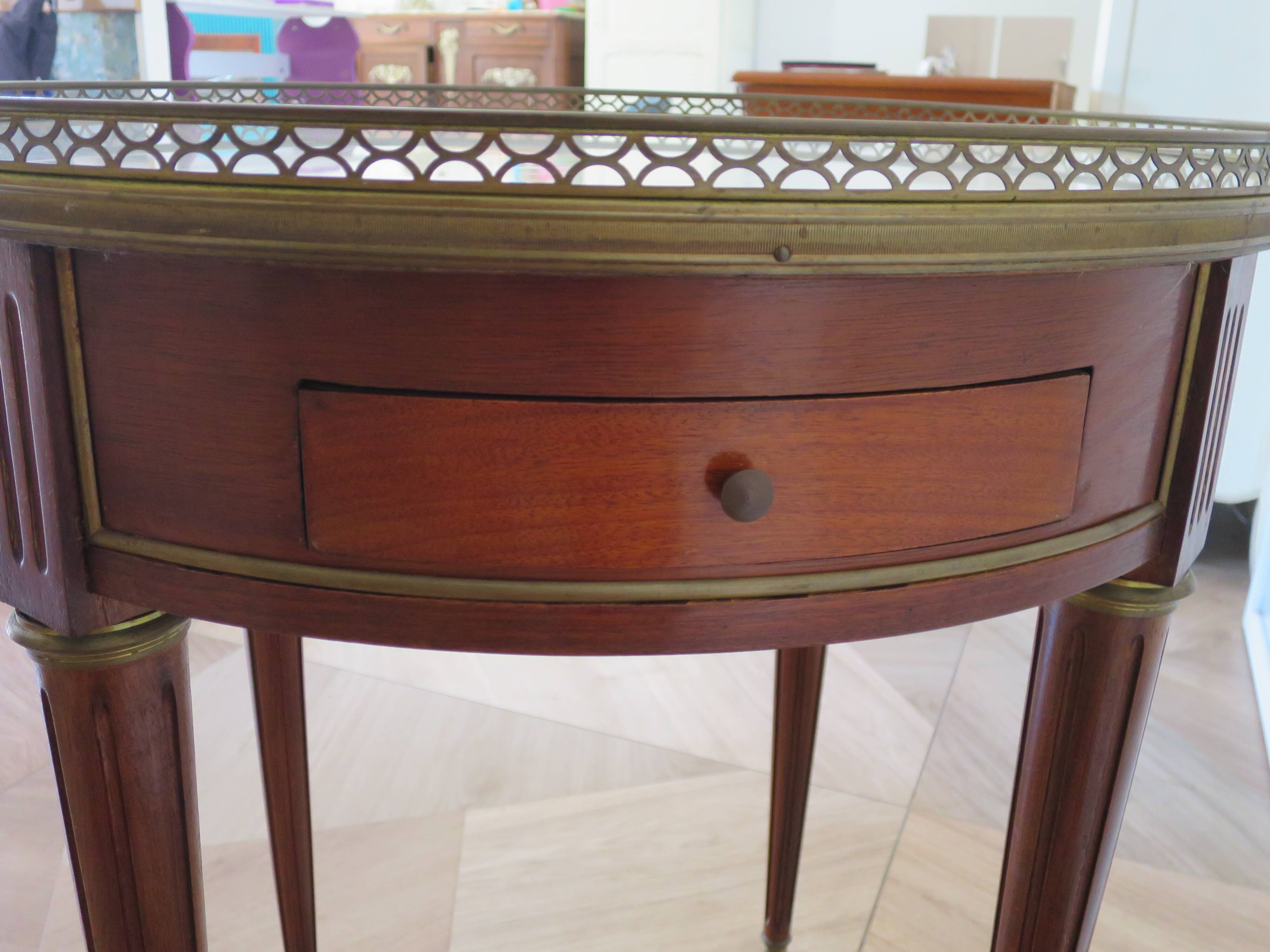 Bouillotte side table - mahogany veneer - white marble - Louis XVI - 1950